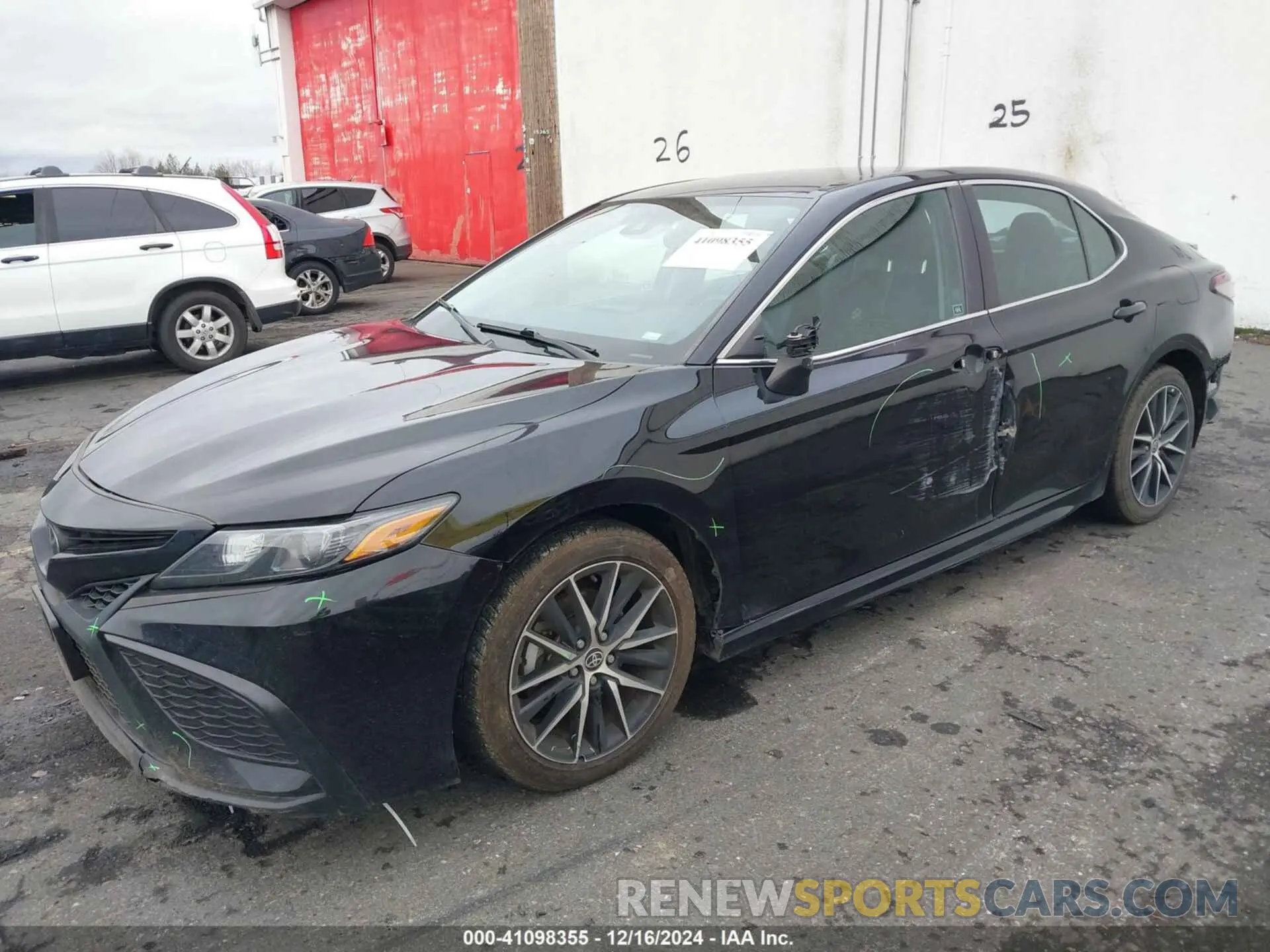 6 Photograph of a damaged car 4T1G11AK0MU533719 TOYOTA CAMRY 2021