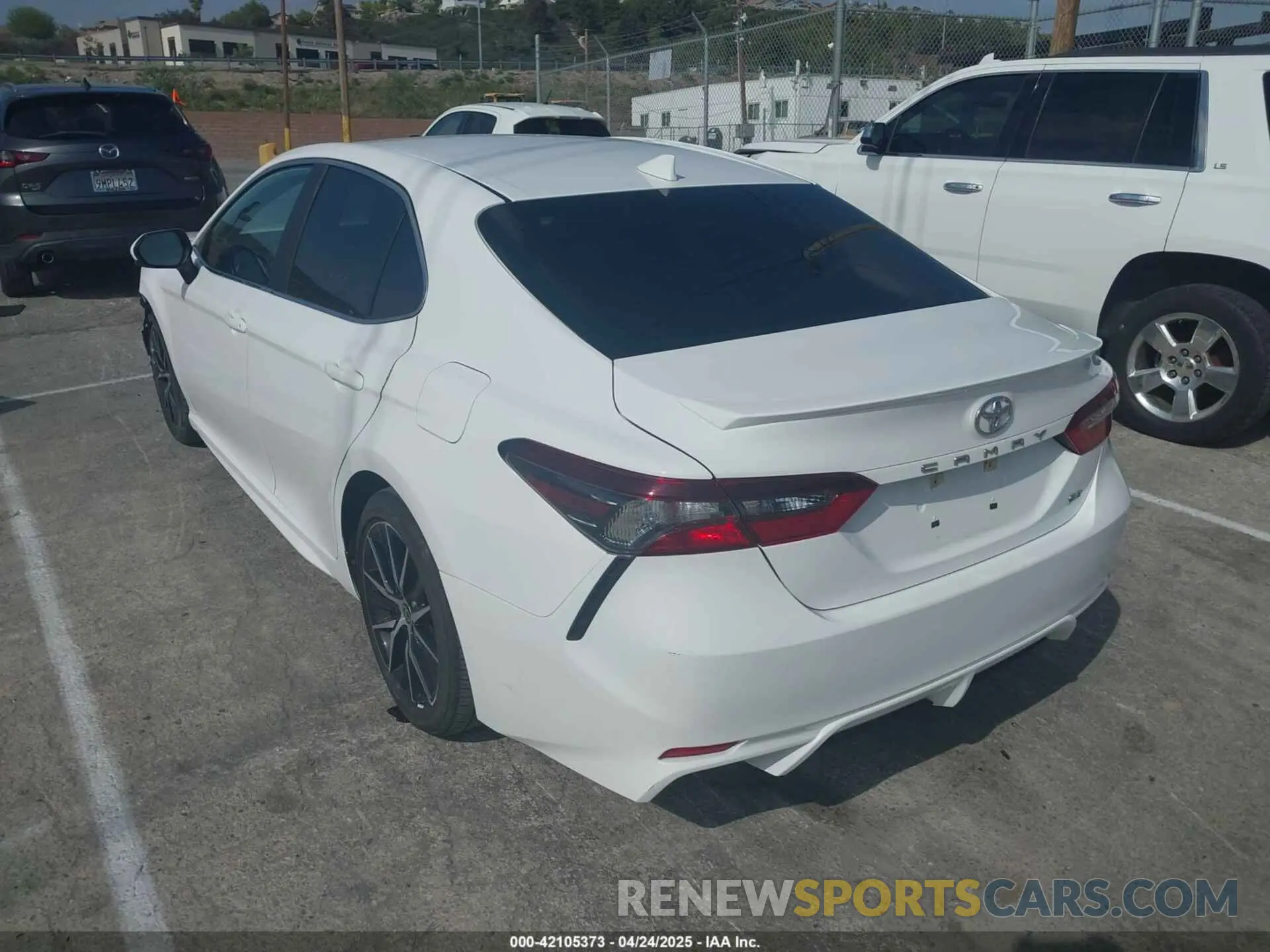 3 Photograph of a damaged car 4T1G11AK0MU538984 TOYOTA CAMRY 2021
