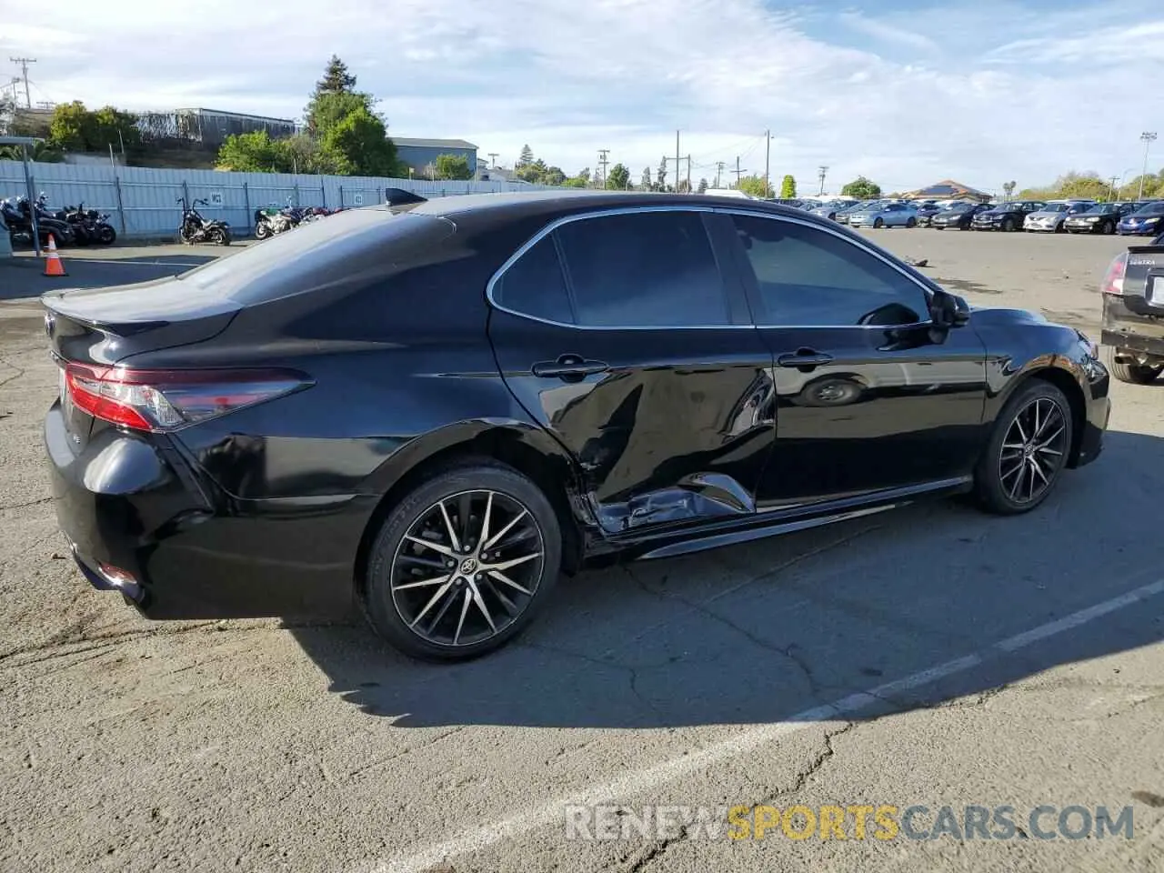 3 Photograph of a damaged car 4T1G11AK0MU542033 TOYOTA CAMRY 2021
