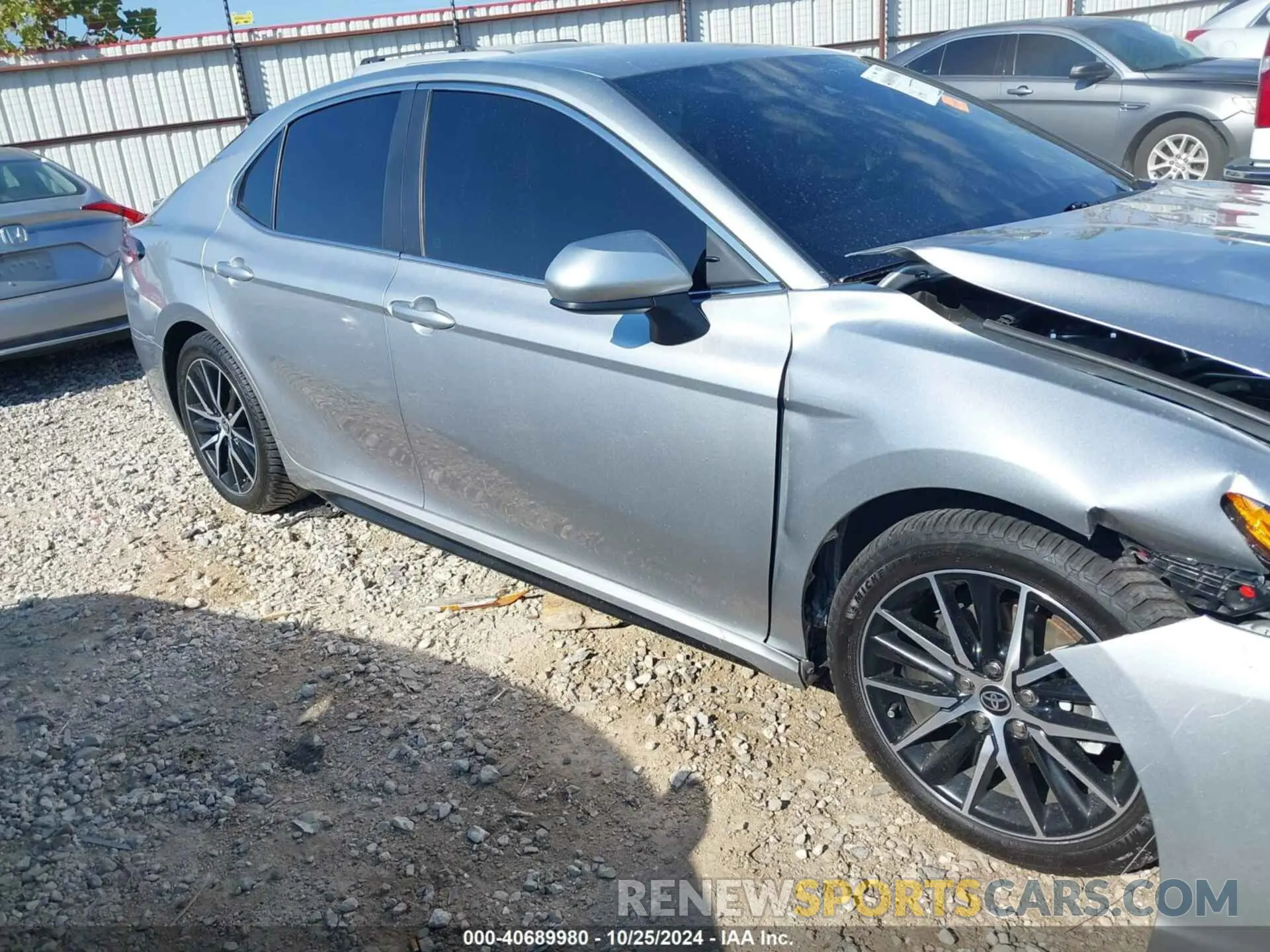 14 Photograph of a damaged car 4T1G11AK0MU543490 TOYOTA CAMRY 2021