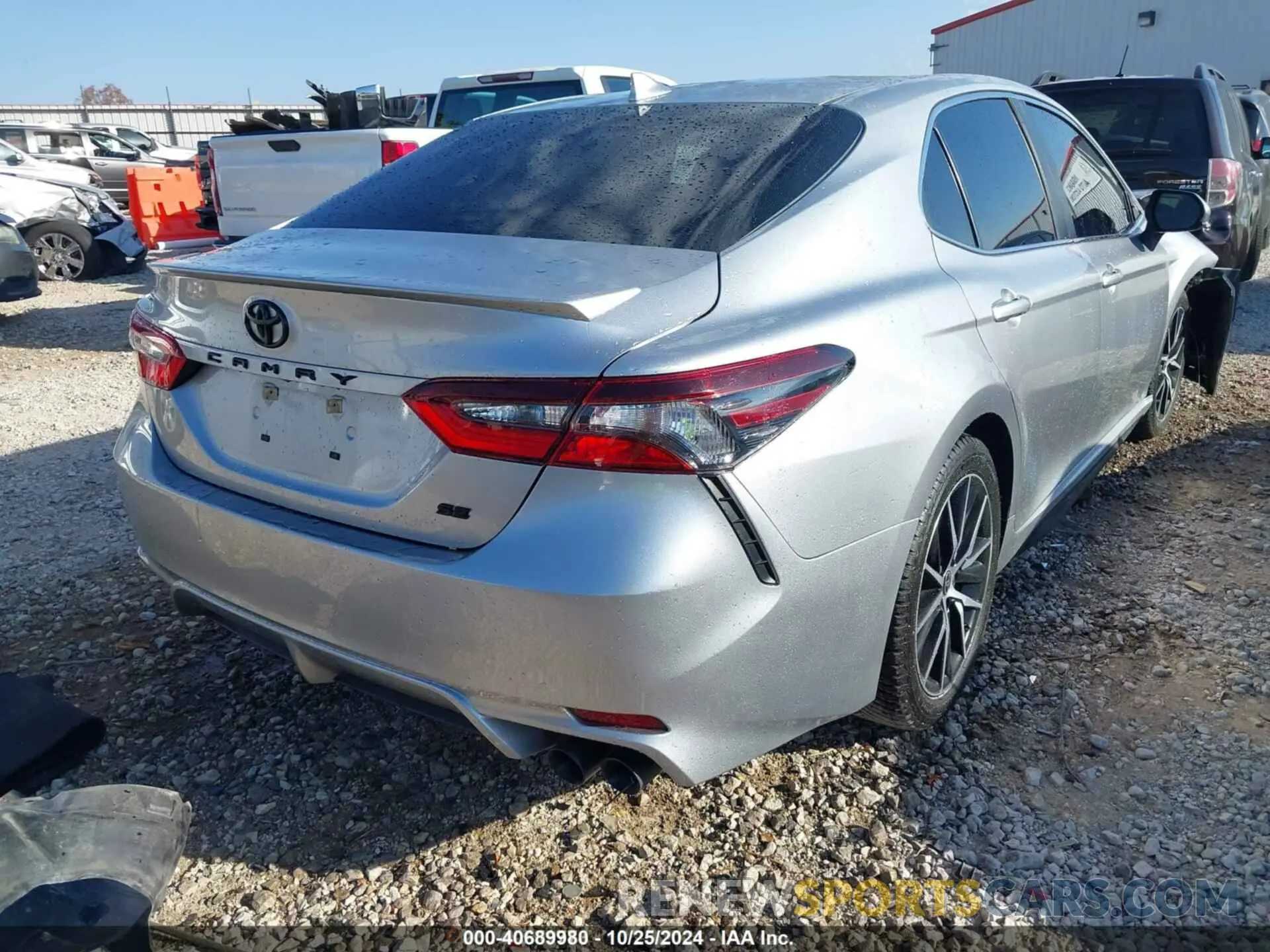 4 Photograph of a damaged car 4T1G11AK0MU543490 TOYOTA CAMRY 2021