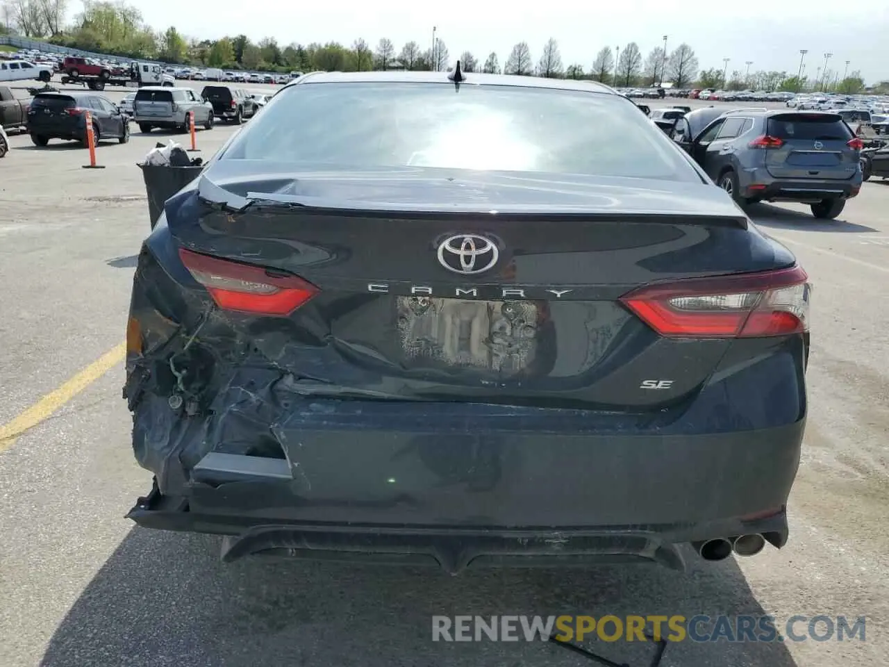 6 Photograph of a damaged car 4T1G11AK0MU544753 TOYOTA CAMRY 2021