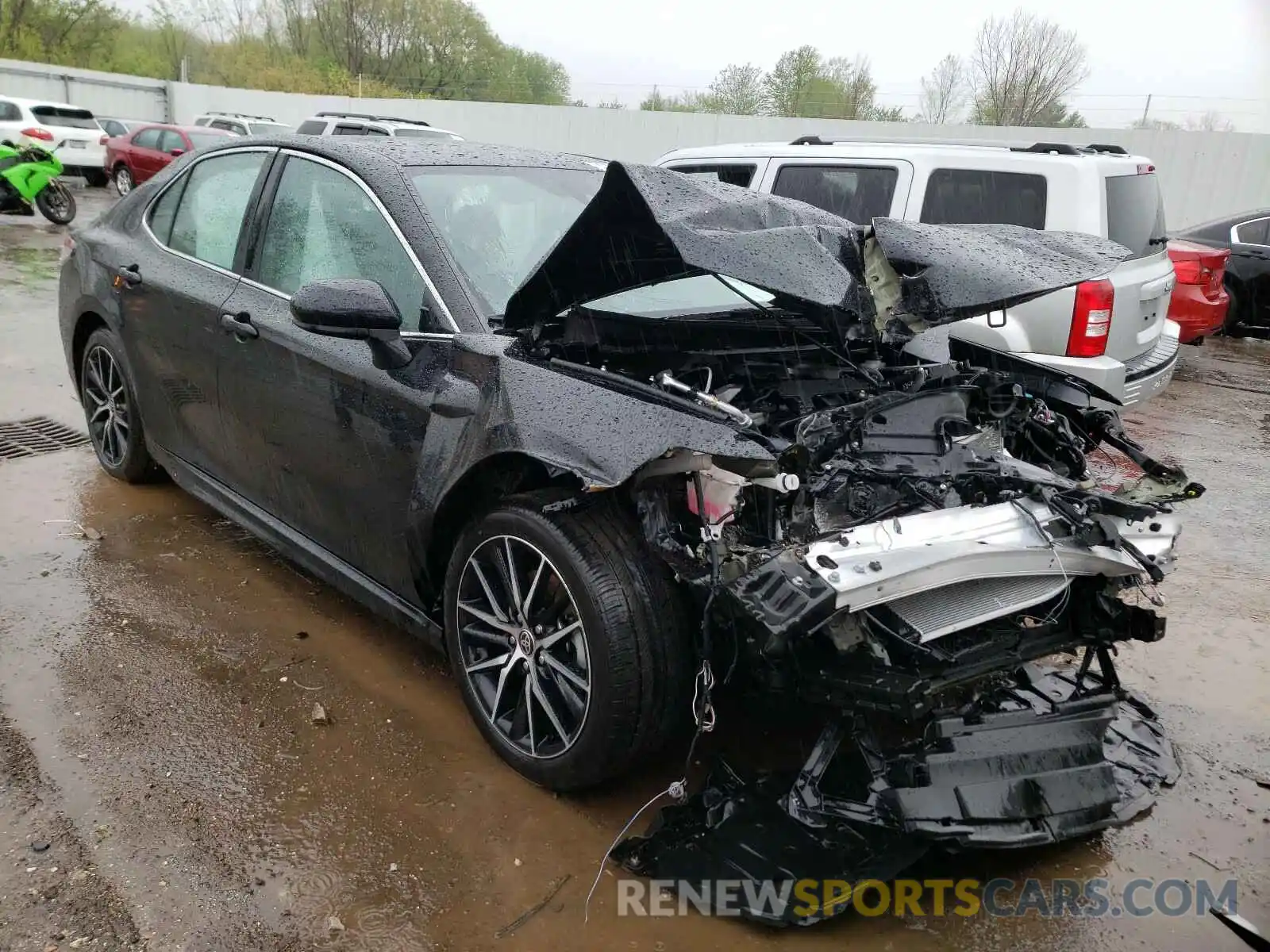 1 Photograph of a damaged car 4T1G11AK0MU547653 TOYOTA CAMRY 2021