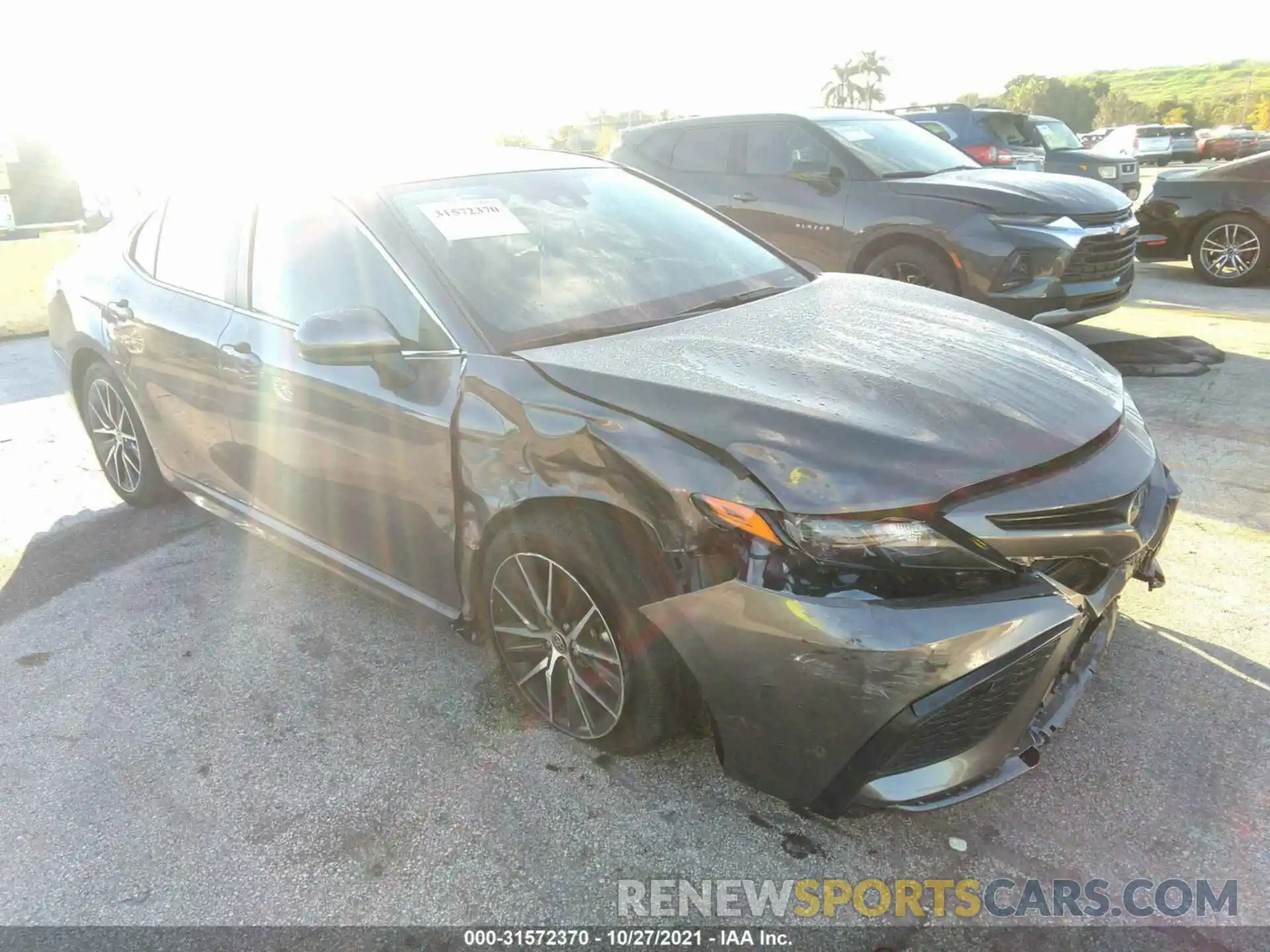 6 Photograph of a damaged car 4T1G11AK0MU550858 TOYOTA CAMRY 2021