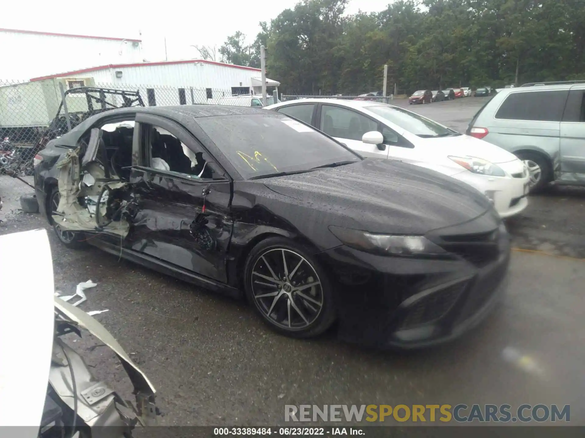 1 Photograph of a damaged car 4T1G11AK0MU552609 TOYOTA CAMRY 2021