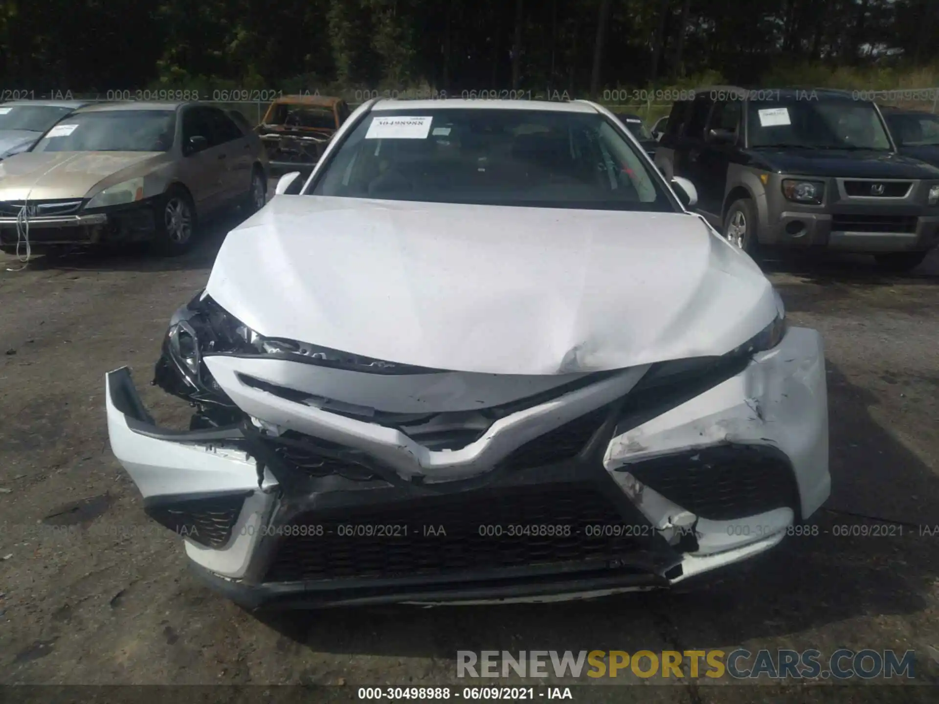 6 Photograph of a damaged car 4T1G11AK0MU553761 TOYOTA CAMRY 2021