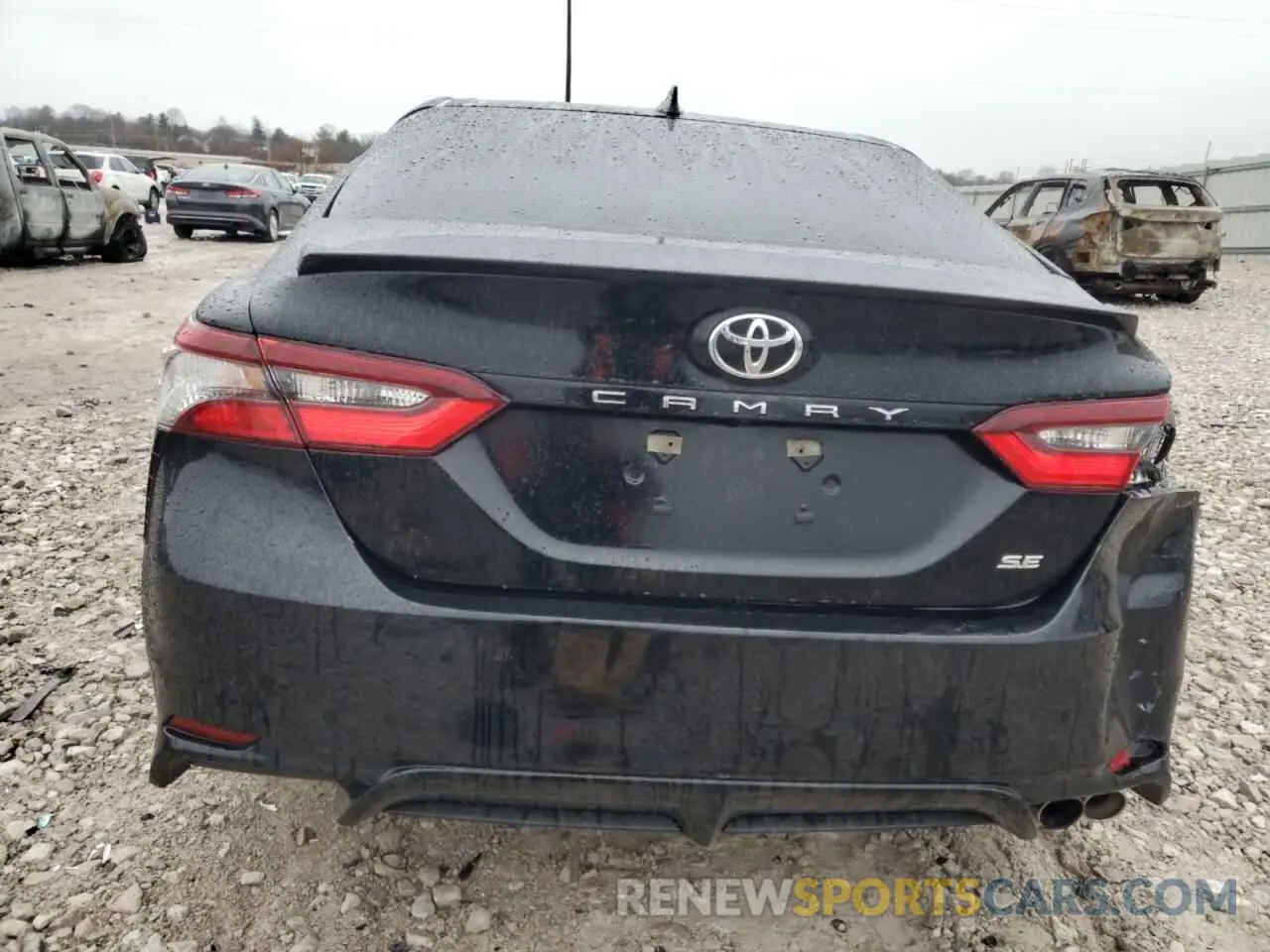 6 Photograph of a damaged car 4T1G11AK0MU561049 TOYOTA CAMRY 2021
