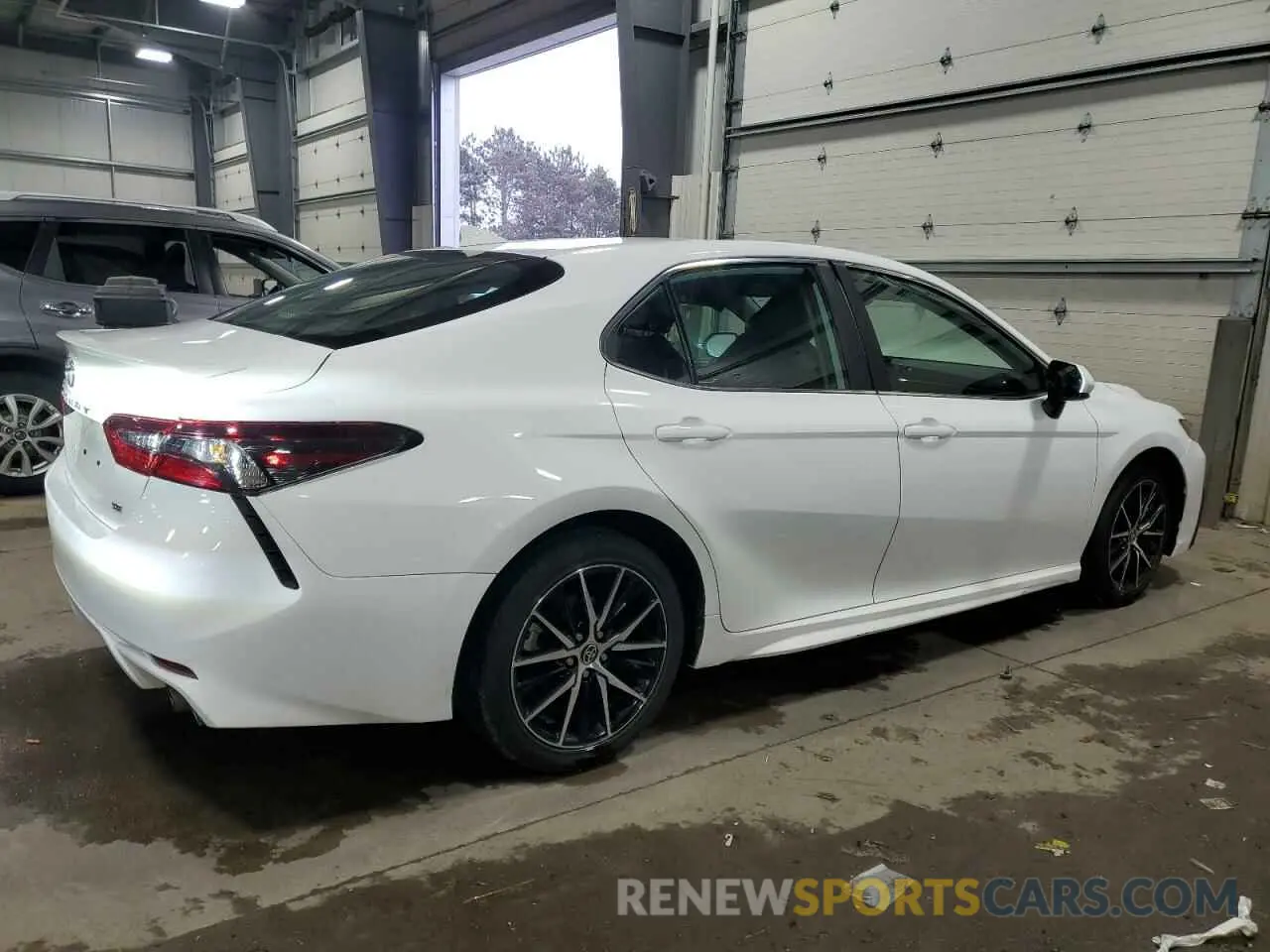 3 Photograph of a damaged car 4T1G11AK0MU561603 TOYOTA CAMRY 2021