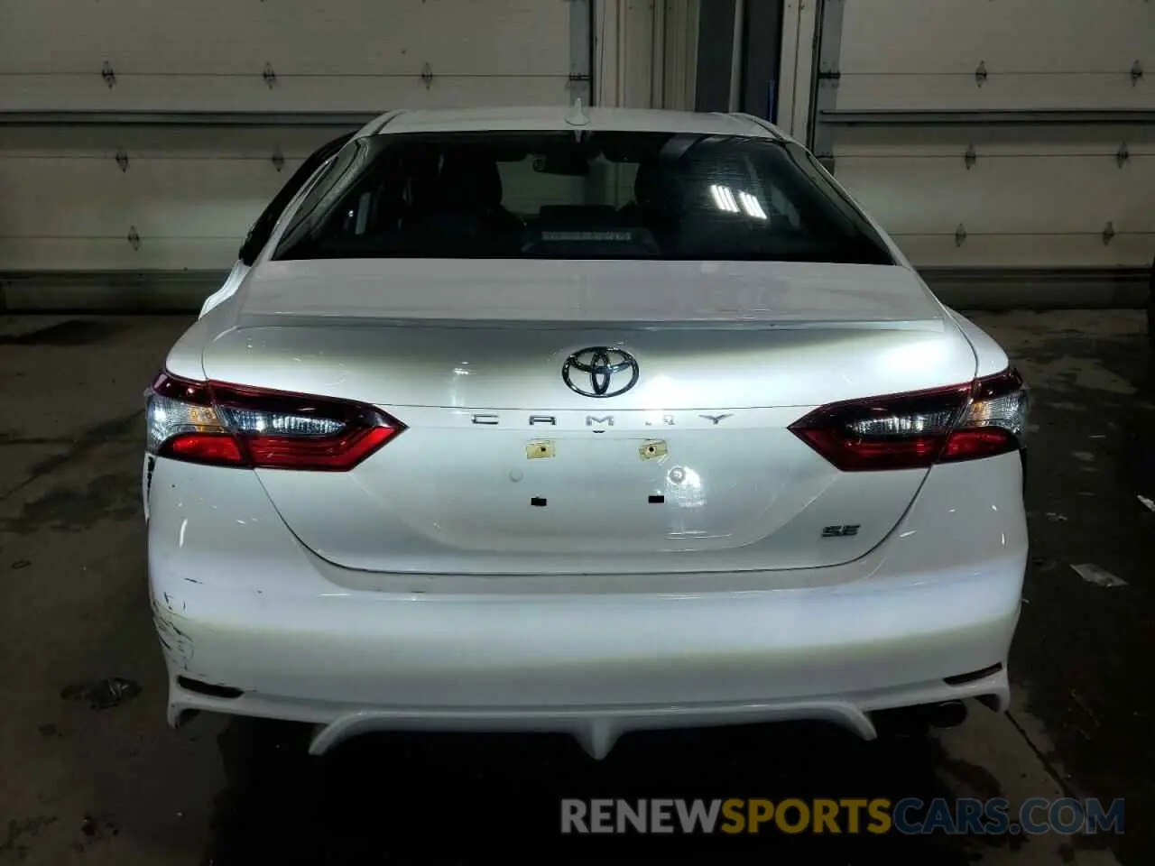 6 Photograph of a damaged car 4T1G11AK0MU561603 TOYOTA CAMRY 2021
