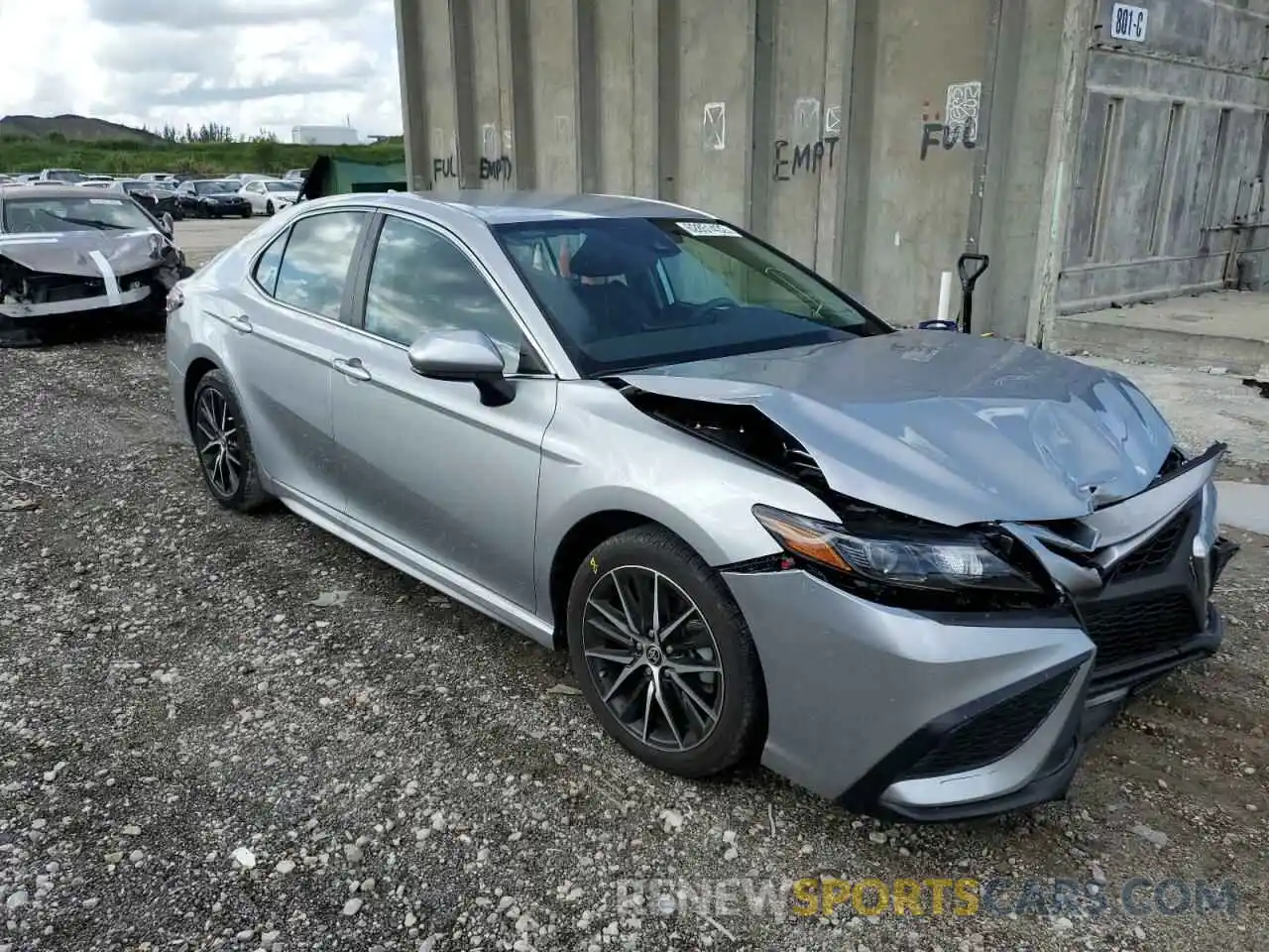 1 Photograph of a damaged car 4T1G11AK0MU568714 TOYOTA CAMRY 2021