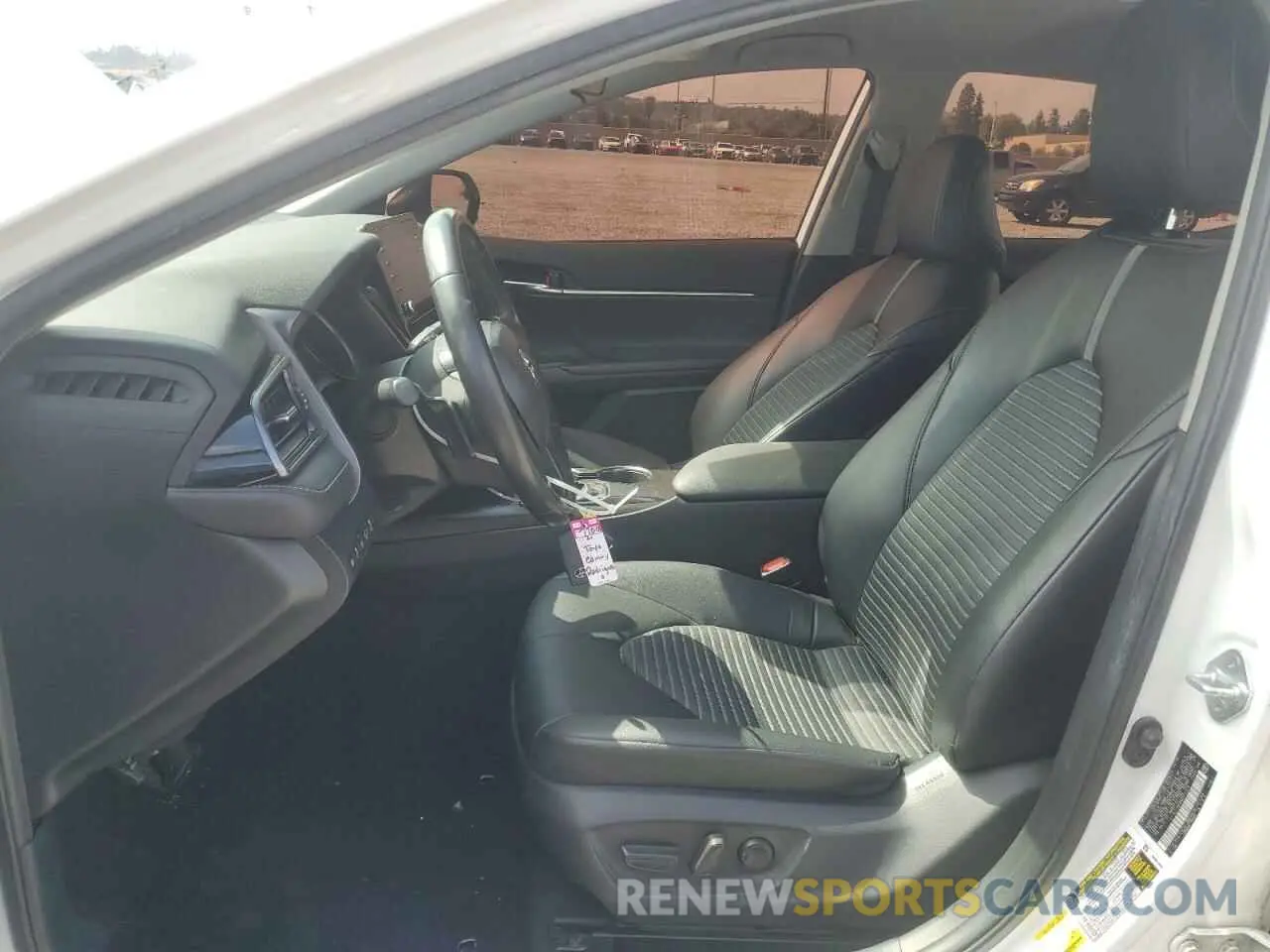 7 Photograph of a damaged car 4T1G11AK0MU572326 TOYOTA CAMRY 2021