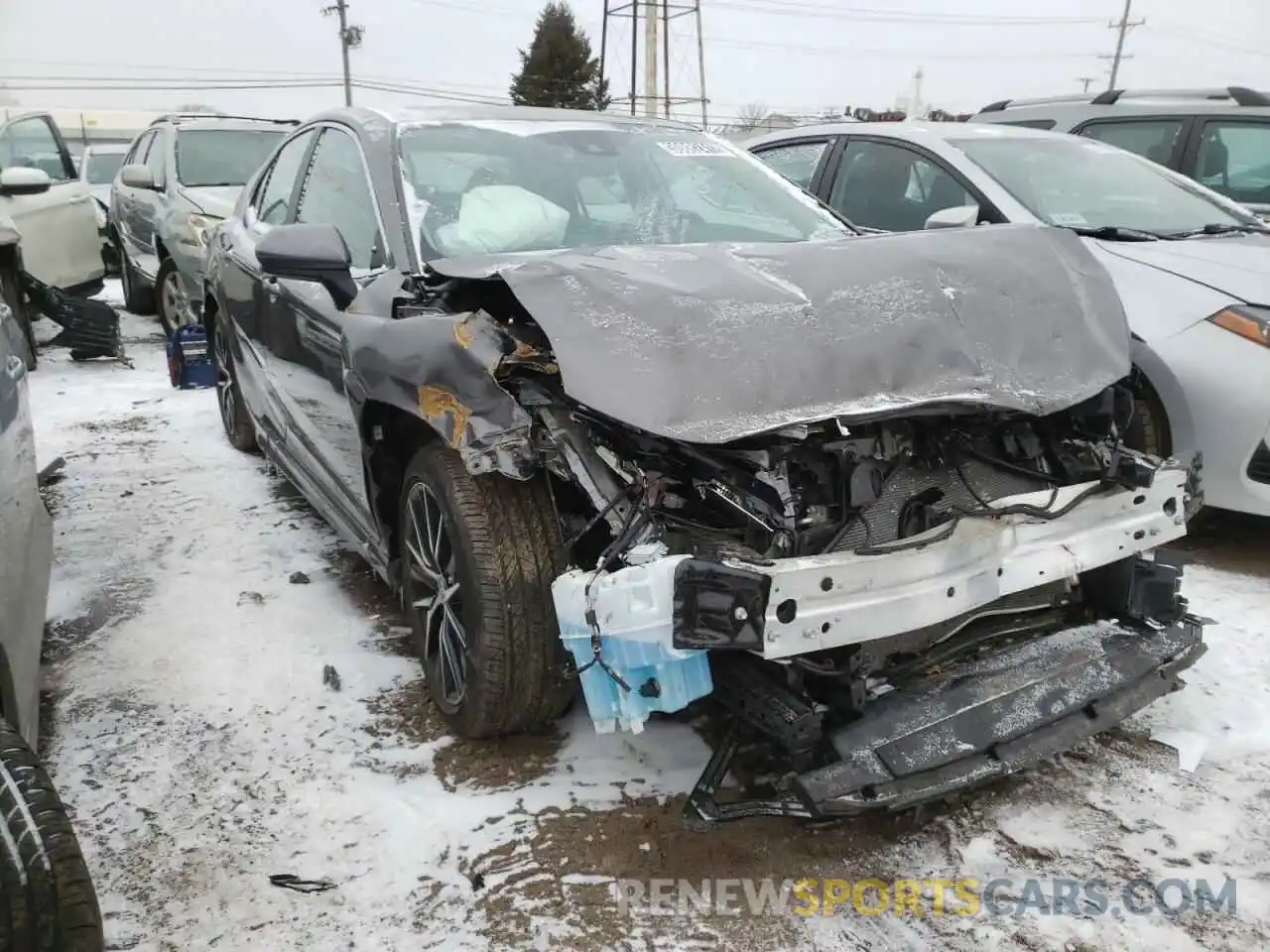 1 Photograph of a damaged car 4T1G11AK0MU576604 TOYOTA CAMRY 2021