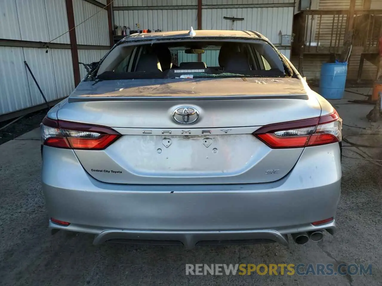 6 Photograph of a damaged car 4T1G11AK0MU587022 TOYOTA CAMRY 2021