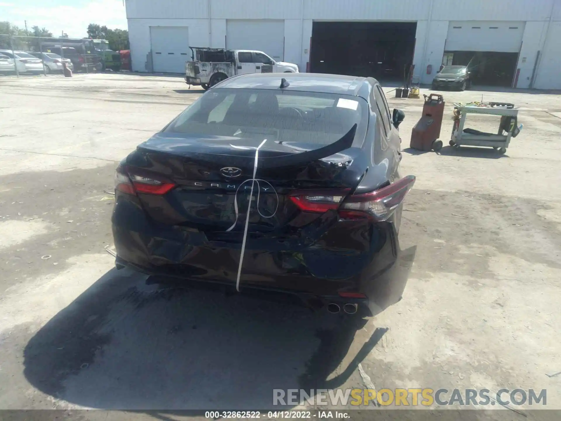 6 Photograph of a damaged car 4T1G11AK0MU591913 TOYOTA CAMRY 2021