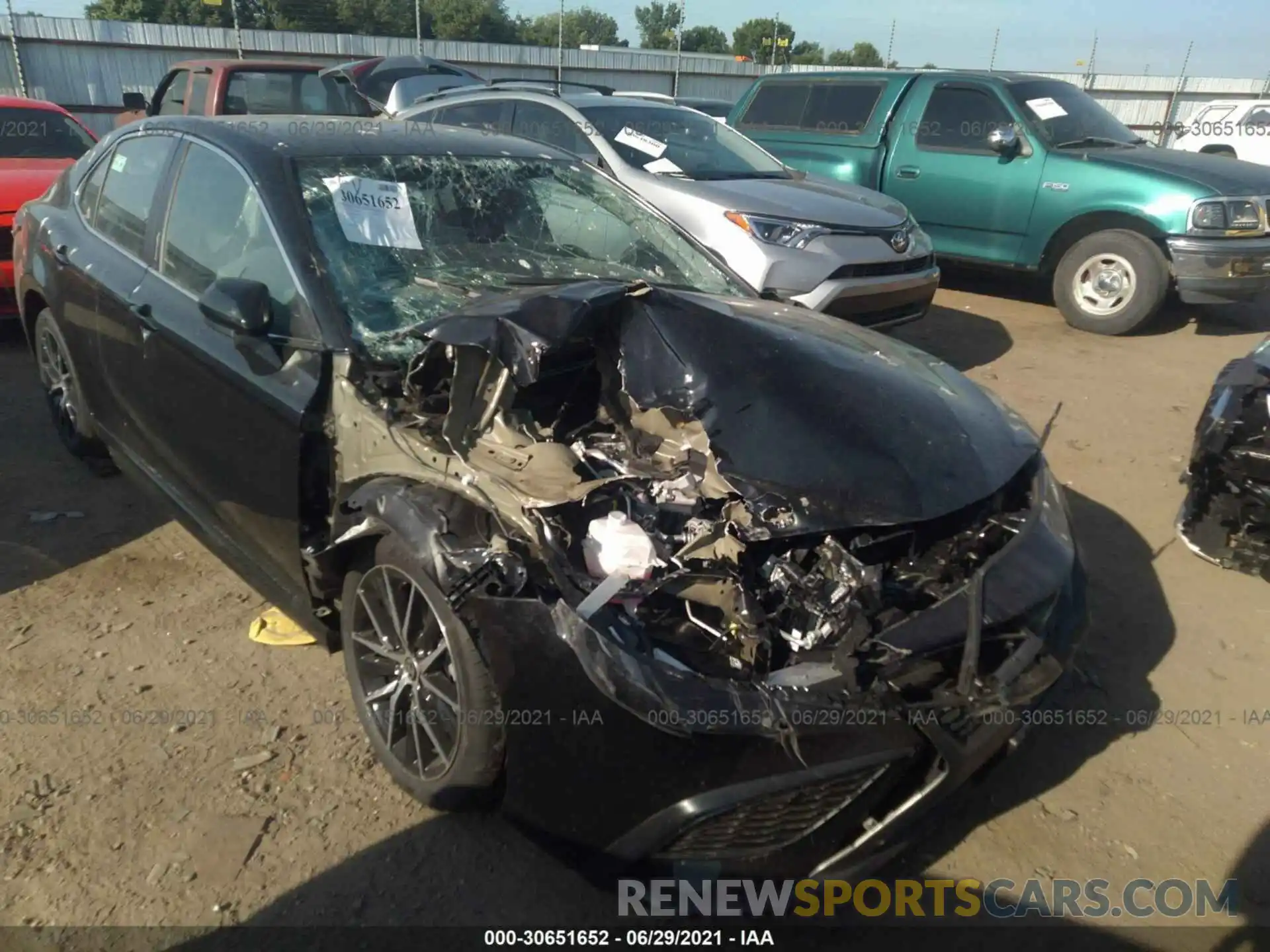 6 Photograph of a damaged car 4T1G11AK0MU592592 TOYOTA CAMRY 2021