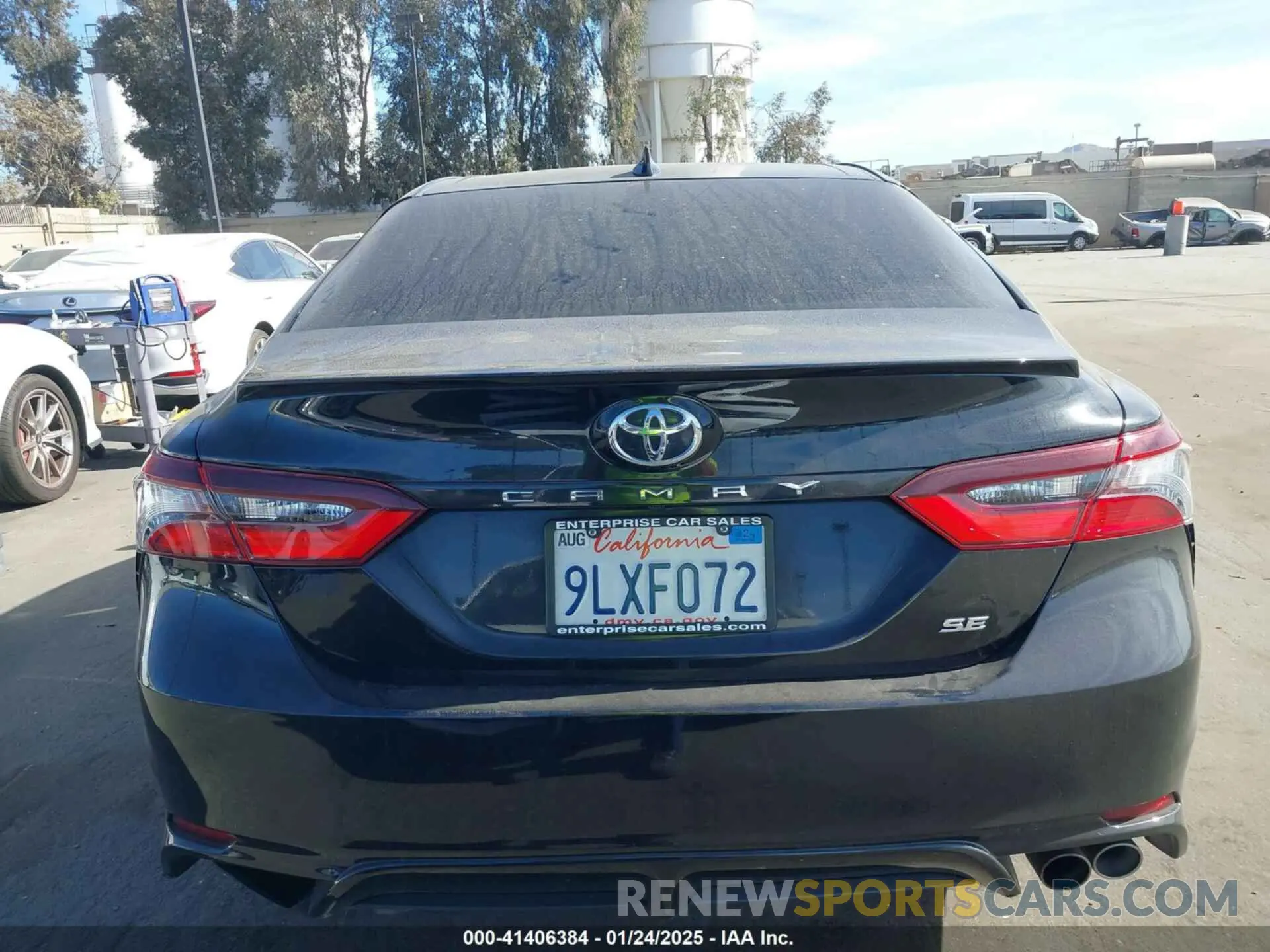 16 Photograph of a damaged car 4T1G11AK0MU597615 TOYOTA CAMRY 2021