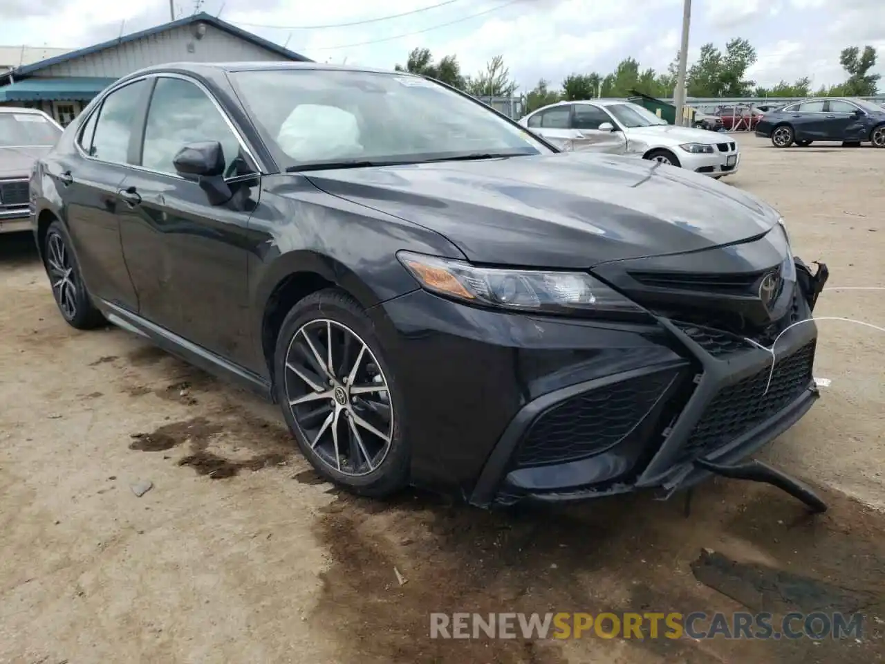 1 Photograph of a damaged car 4T1G11AK0MU599297 TOYOTA CAMRY 2021