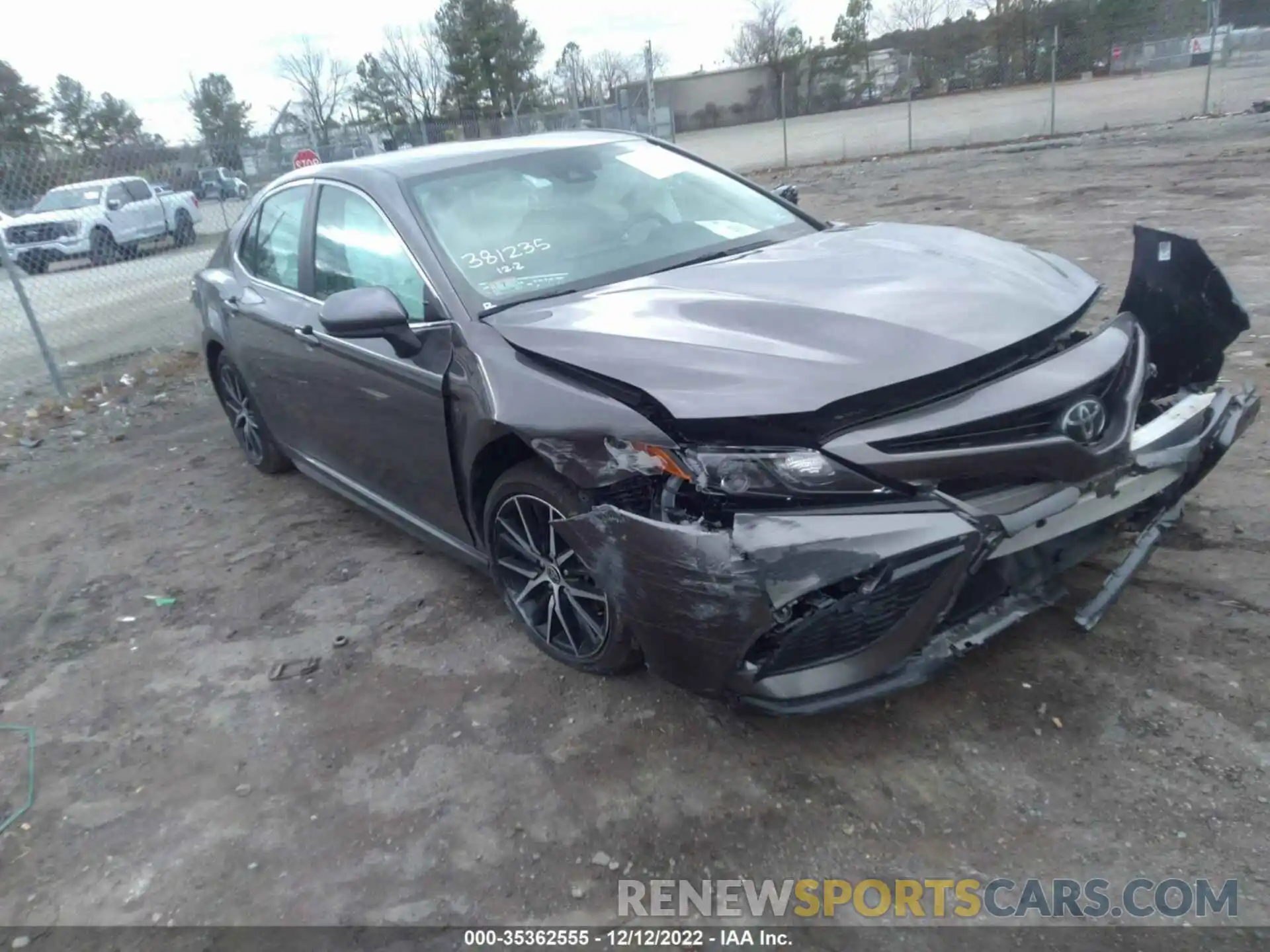 1 Photograph of a damaged car 4T1G11AK0MU602800 TOYOTA CAMRY 2021