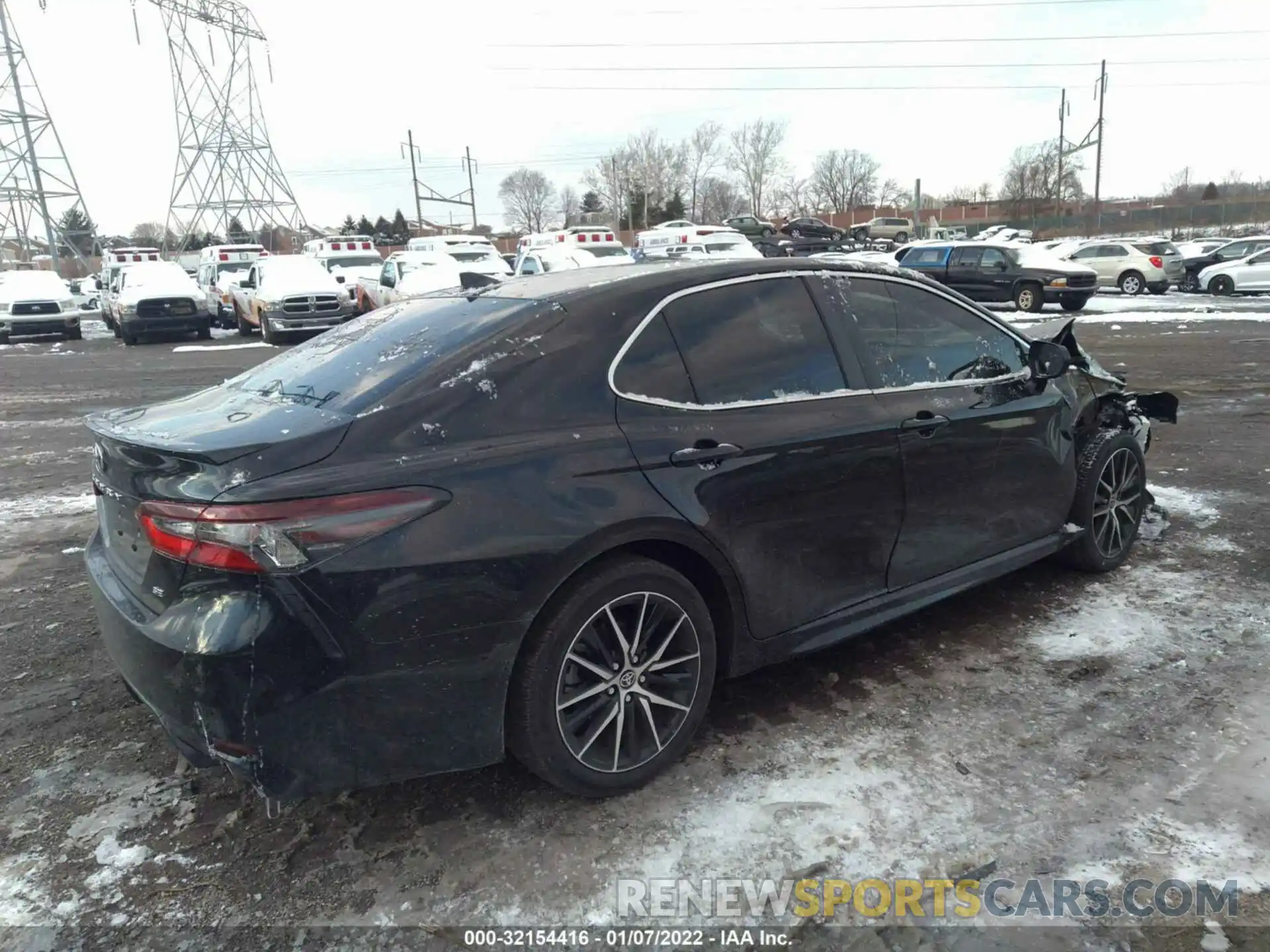 4 Photograph of a damaged car 4T1G11AK0MU612632 TOYOTA CAMRY 2021