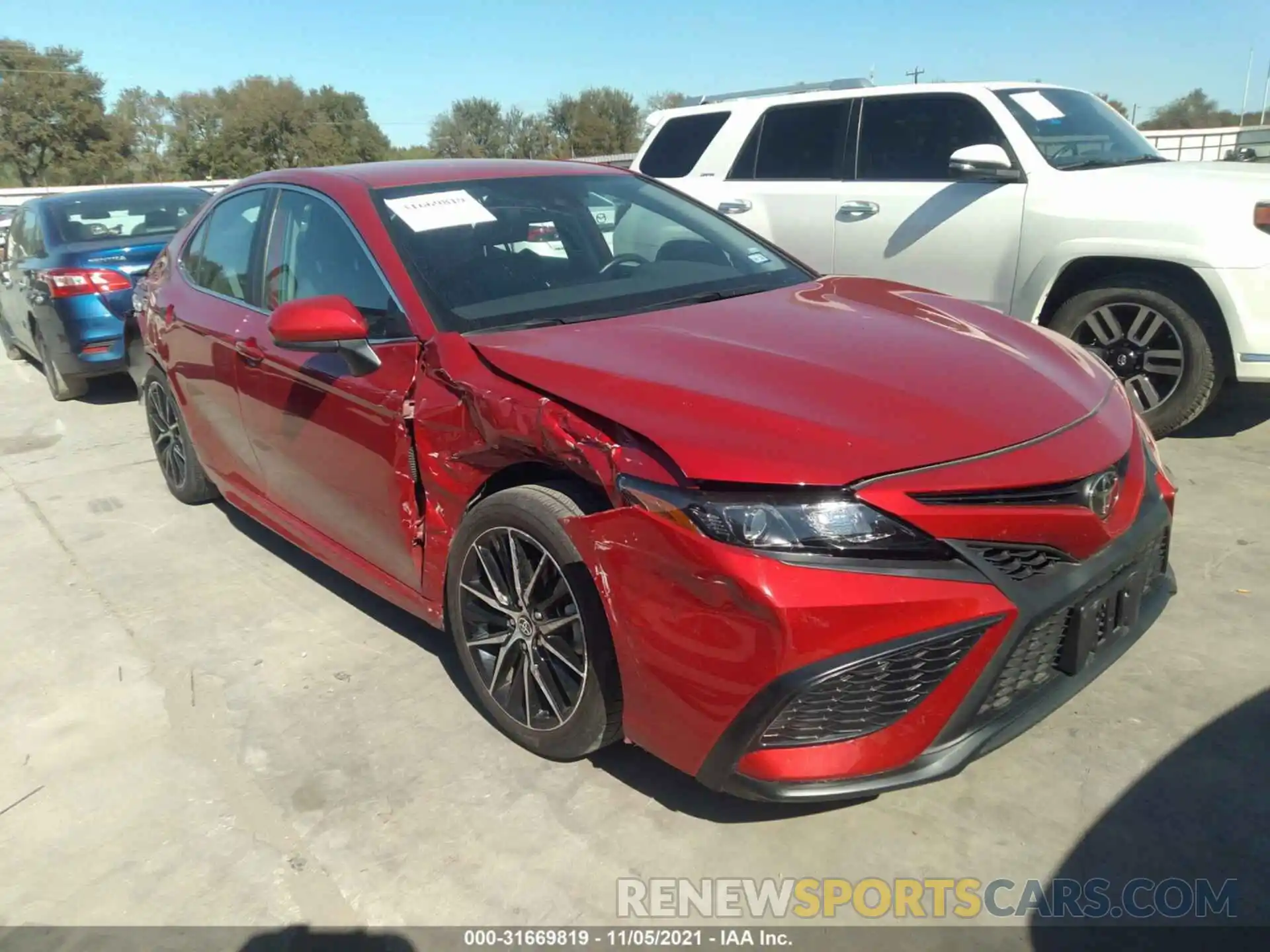 1 Photograph of a damaged car 4T1G11AK1MU411211 TOYOTA CAMRY 2021