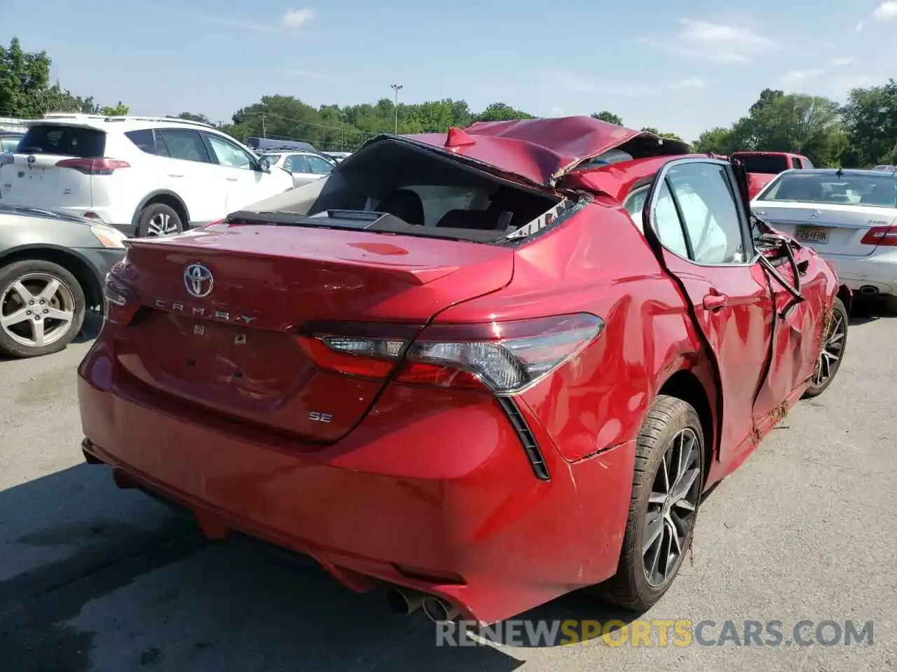 4 Photograph of a damaged car 4T1G11AK1MU415517 TOYOTA CAMRY 2021