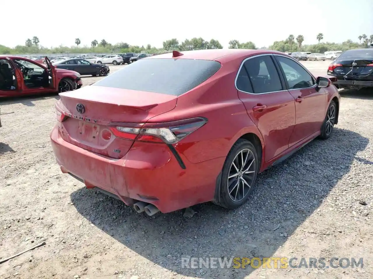 4 Photograph of a damaged car 4T1G11AK1MU447528 TOYOTA CAMRY 2021