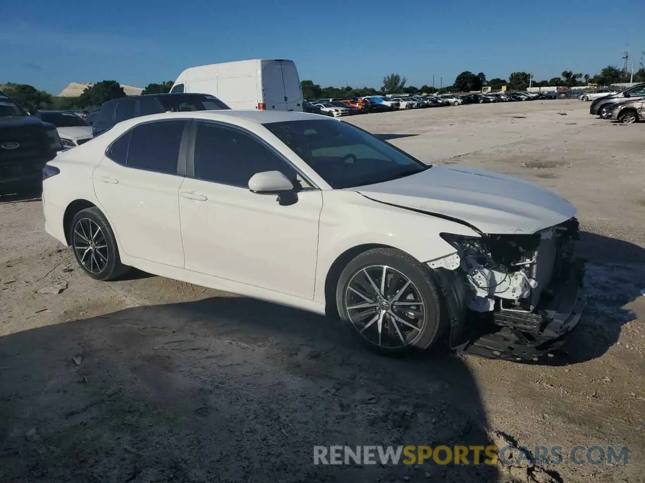 4 Photograph of a damaged car 4T1G11AK1MU451921 TOYOTA CAMRY 2021