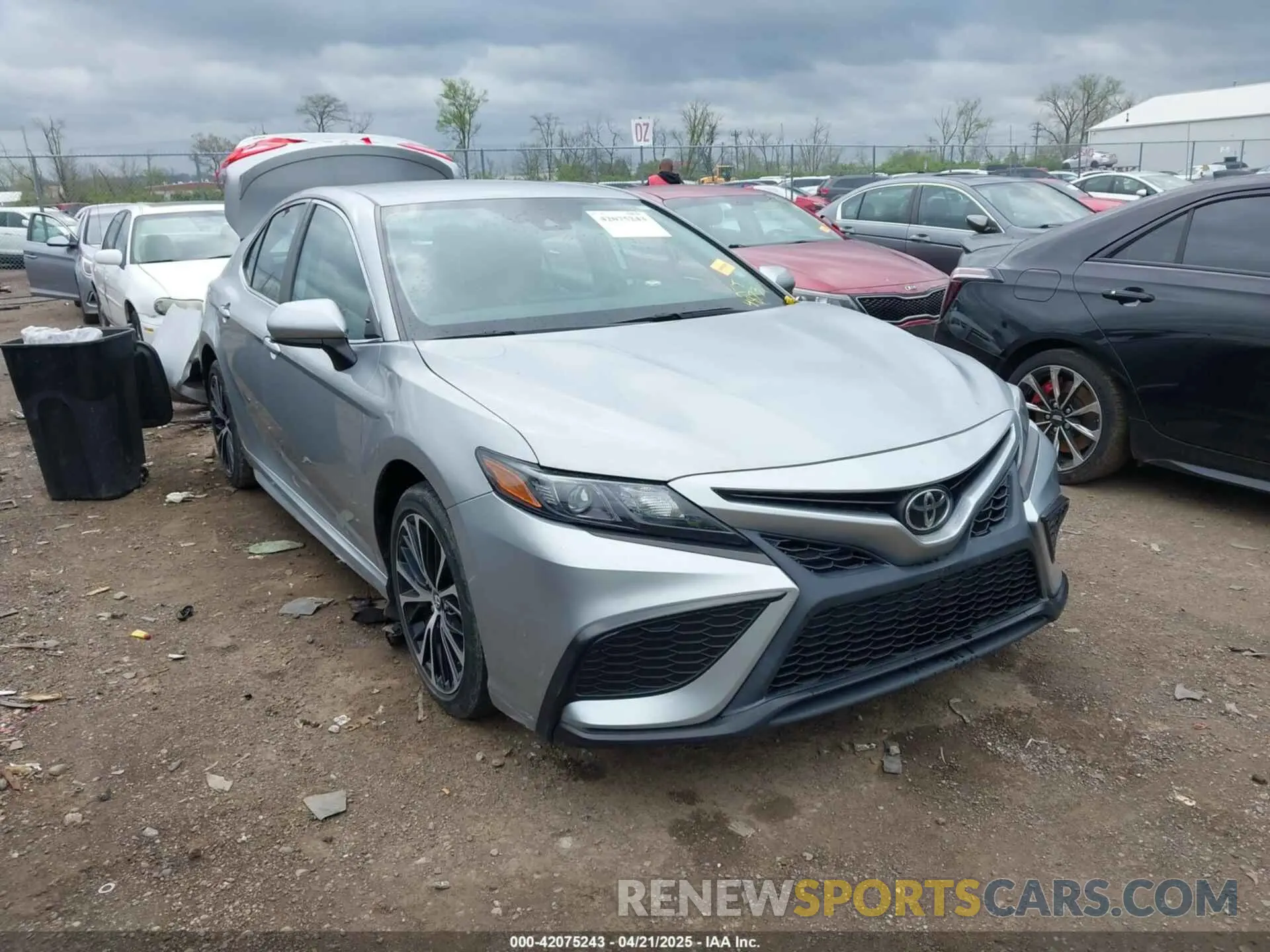 1 Photograph of a damaged car 4T1G11AK1MU458190 TOYOTA CAMRY 2021