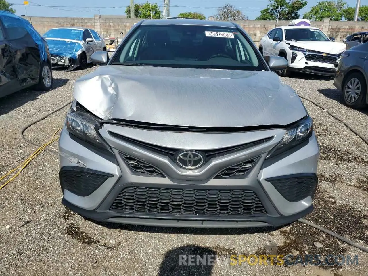 5 Photograph of a damaged car 4T1G11AK1MU464099 TOYOTA CAMRY 2021