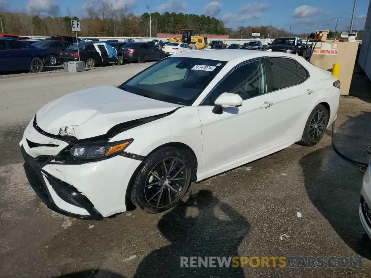 1 Photograph of a damaged car 4T1G11AK1MU469531 TOYOTA CAMRY 2021