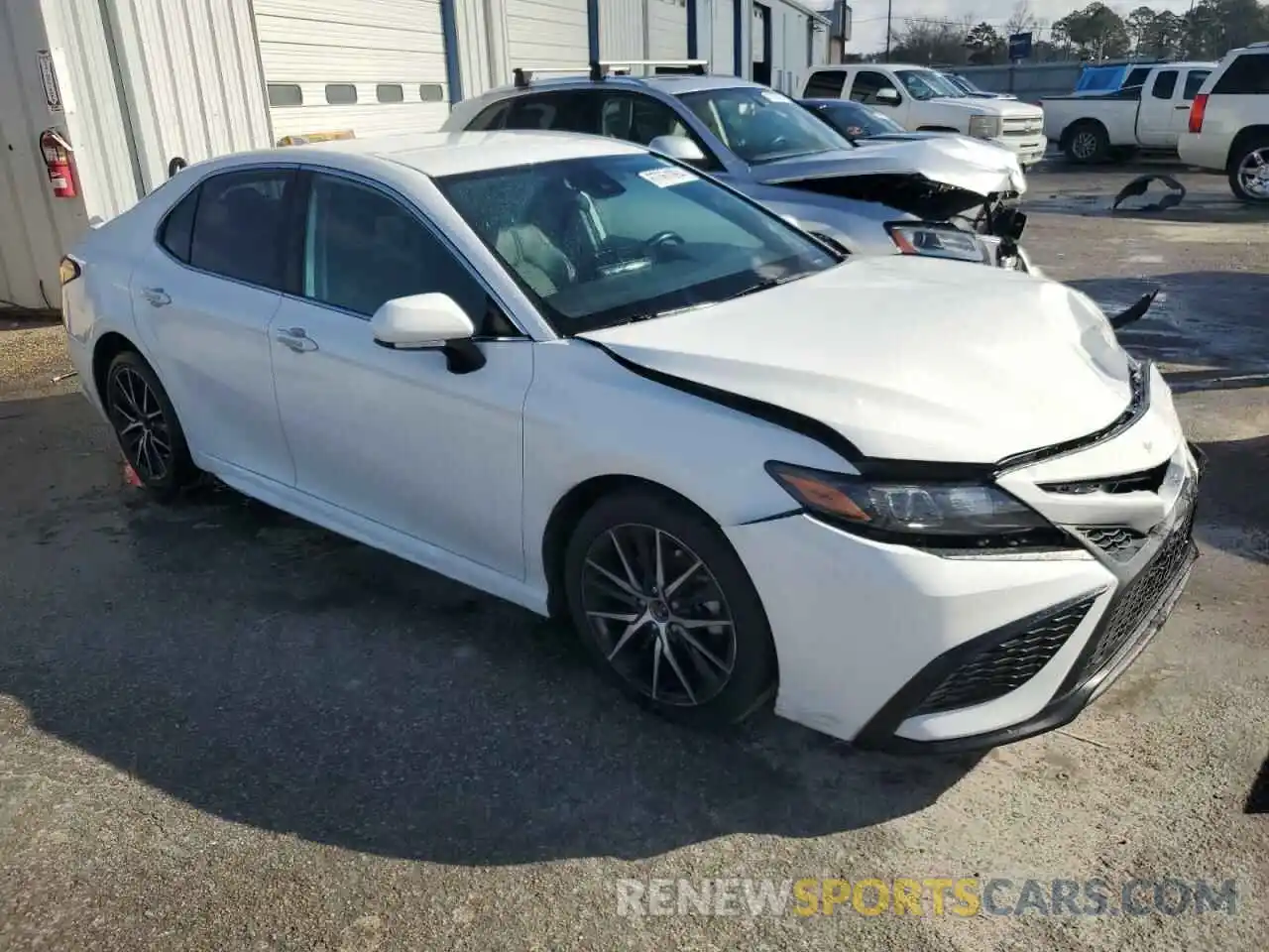 4 Photograph of a damaged car 4T1G11AK1MU469531 TOYOTA CAMRY 2021