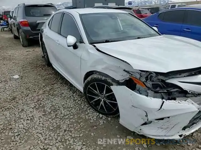 11 Photograph of a damaged car 4T1G11AK1MU477175 TOYOTA CAMRY 2021