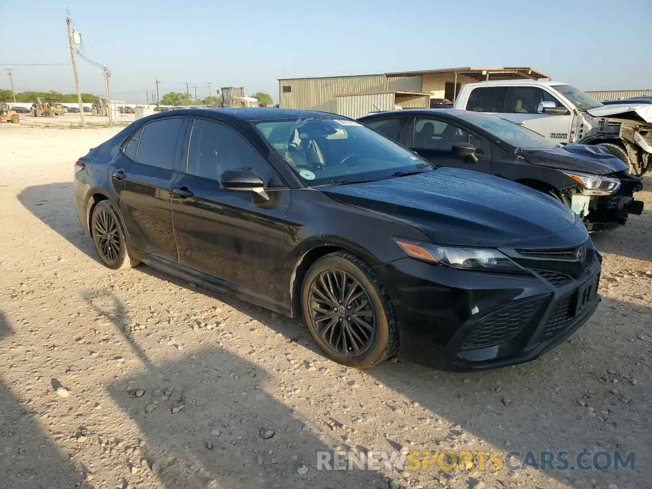 4 Photograph of a damaged car 4T1G11AK1MU478035 TOYOTA CAMRY 2021