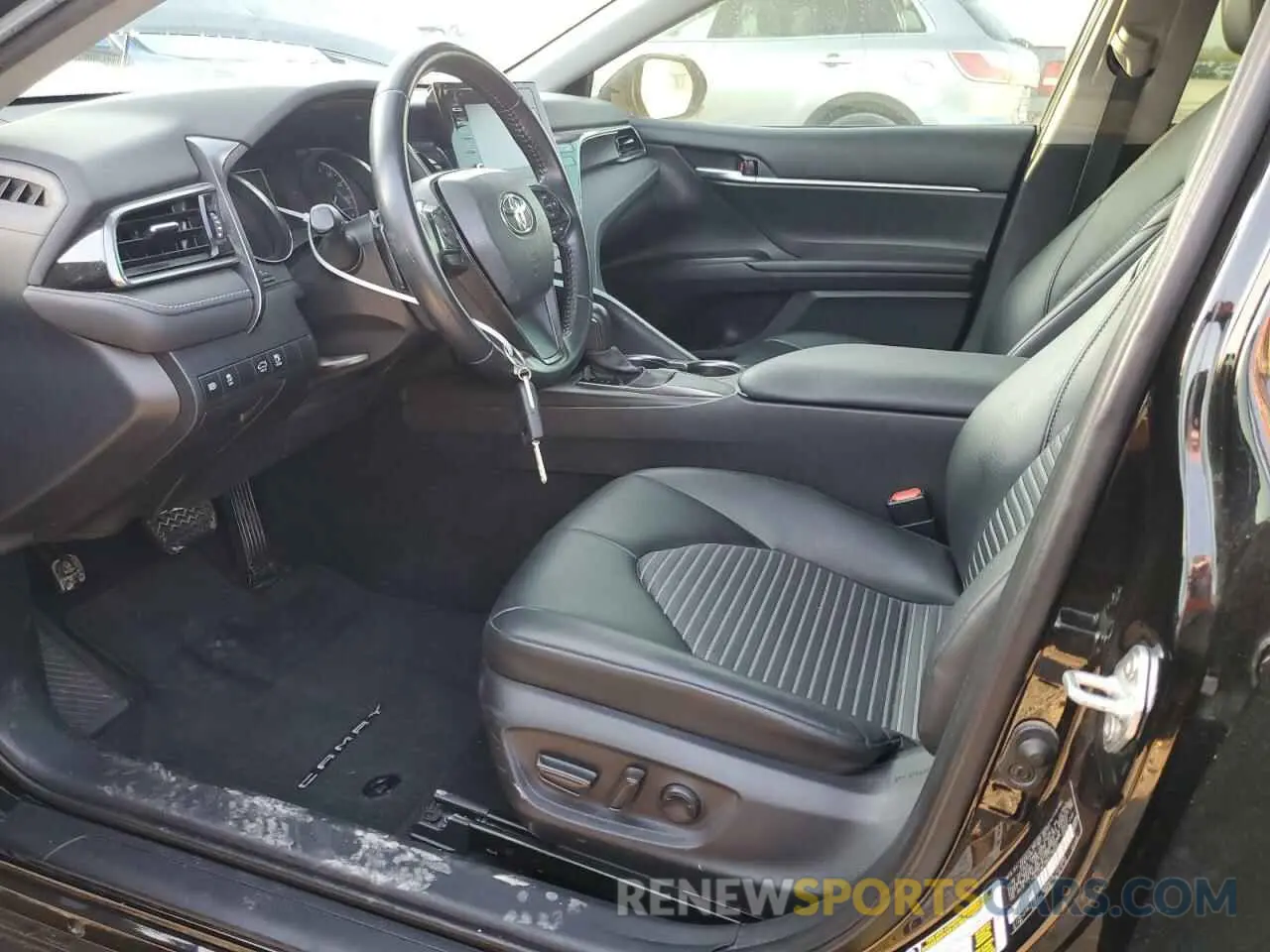 7 Photograph of a damaged car 4T1G11AK1MU478035 TOYOTA CAMRY 2021
