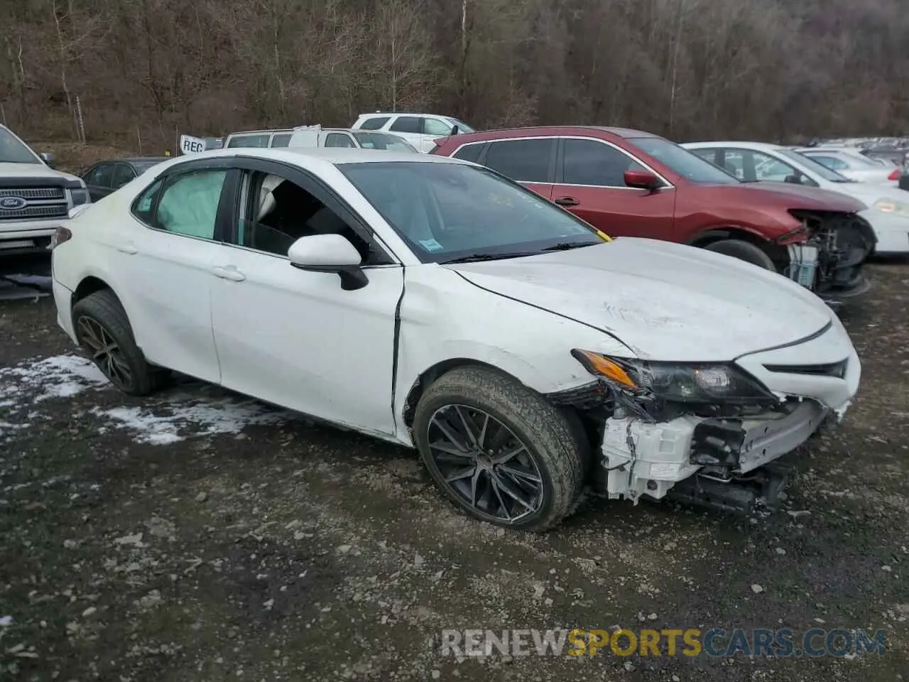 4 Photograph of a damaged car 4T1G11AK1MU483056 TOYOTA CAMRY 2021