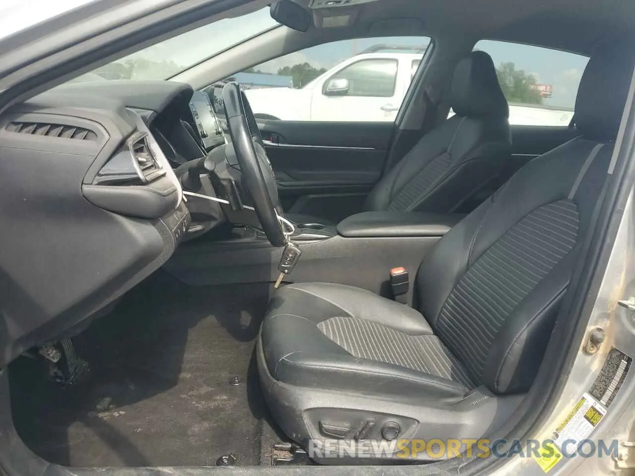 7 Photograph of a damaged car 4T1G11AK1MU512412 TOYOTA CAMRY 2021