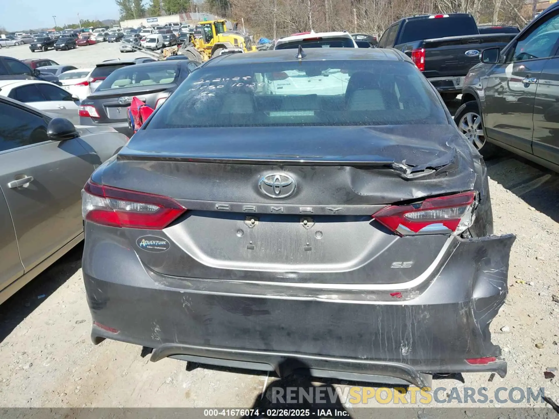 16 Photograph of a damaged car 4T1G11AK1MU515861 TOYOTA CAMRY 2021
