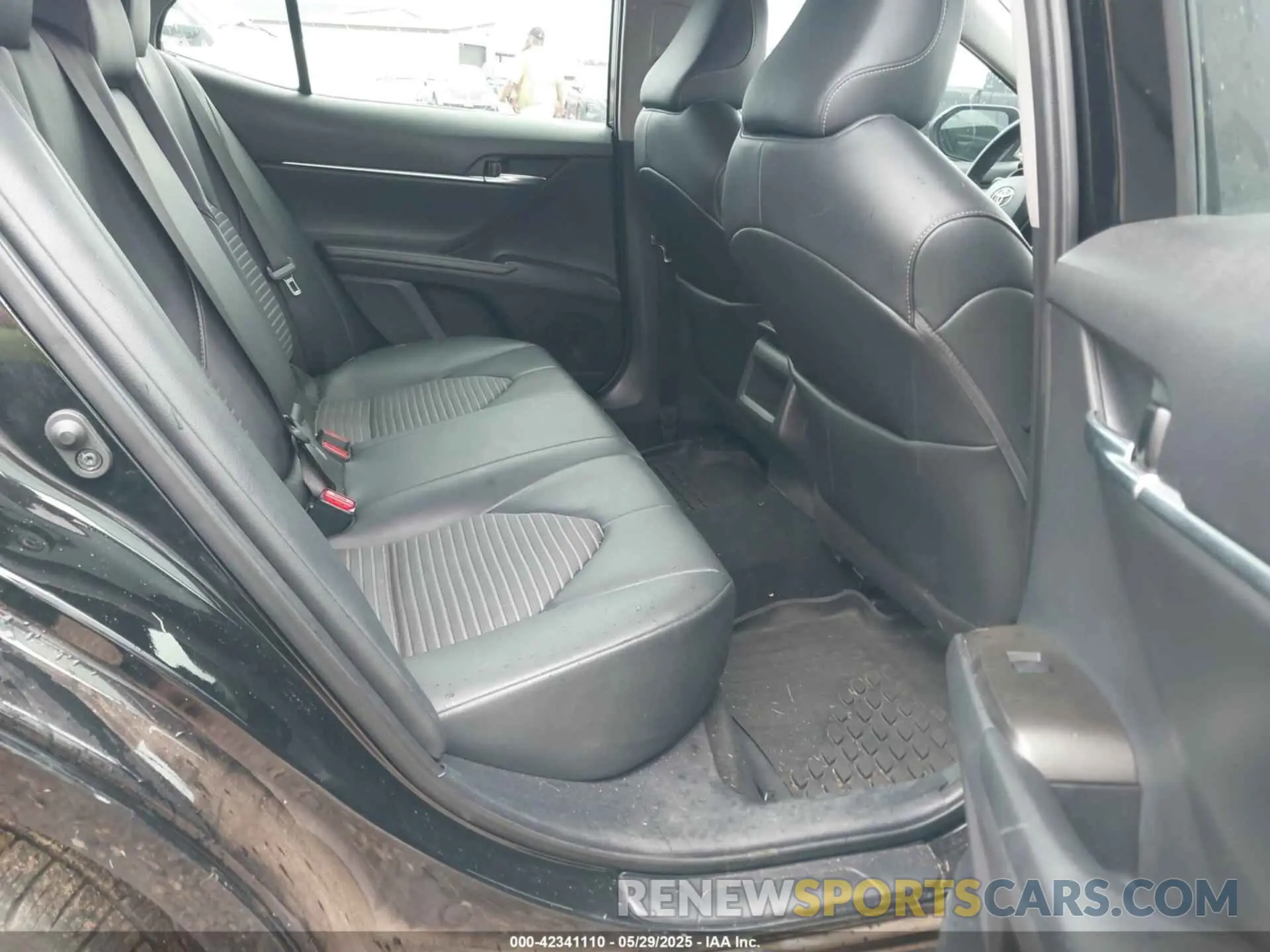 8 Photograph of a damaged car 4T1G11AK1MU517769 TOYOTA CAMRY 2021