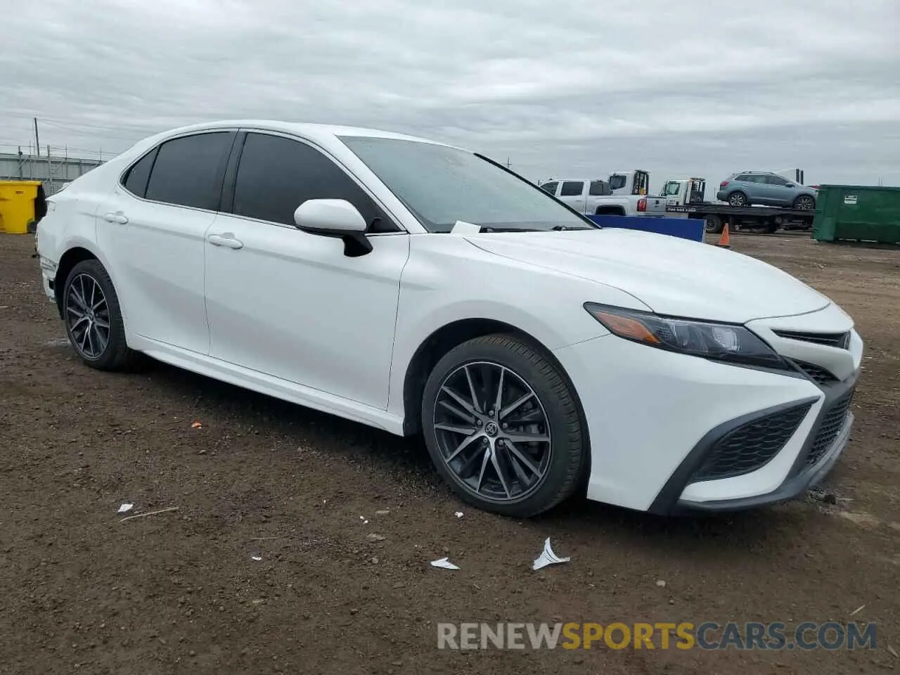 4 Photograph of a damaged car 4T1G11AK1MU521739 TOYOTA CAMRY 2021