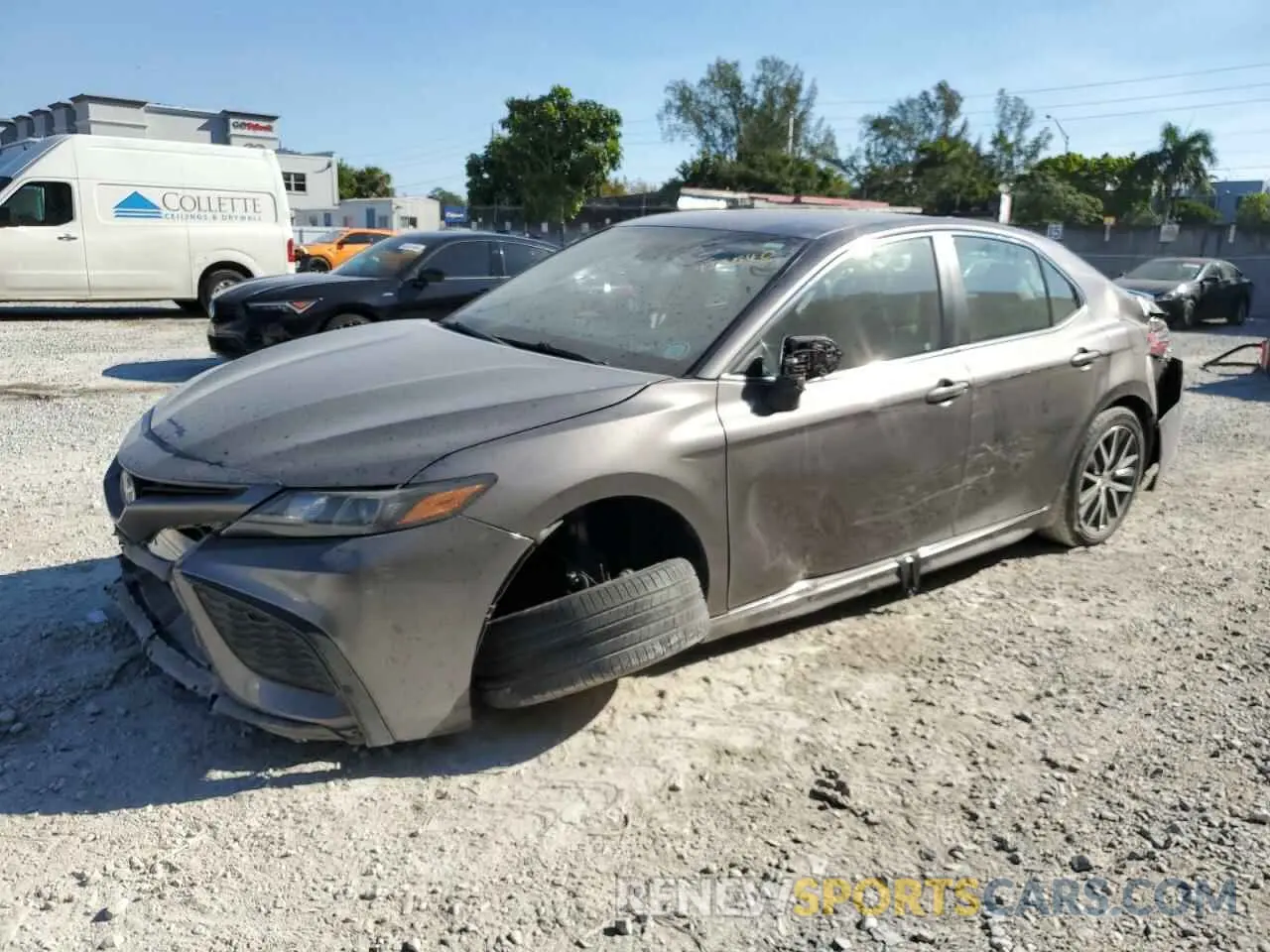 1 Photograph of a damaged car 4T1G11AK1MU524513 TOYOTA CAMRY 2021