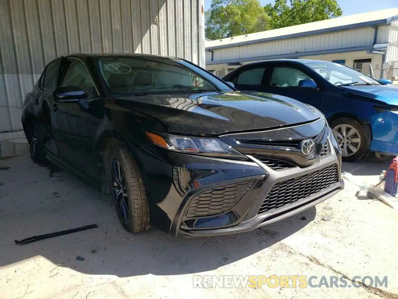 1 Photograph of a damaged car 4T1G11AK1MU529744 TOYOTA CAMRY 2021