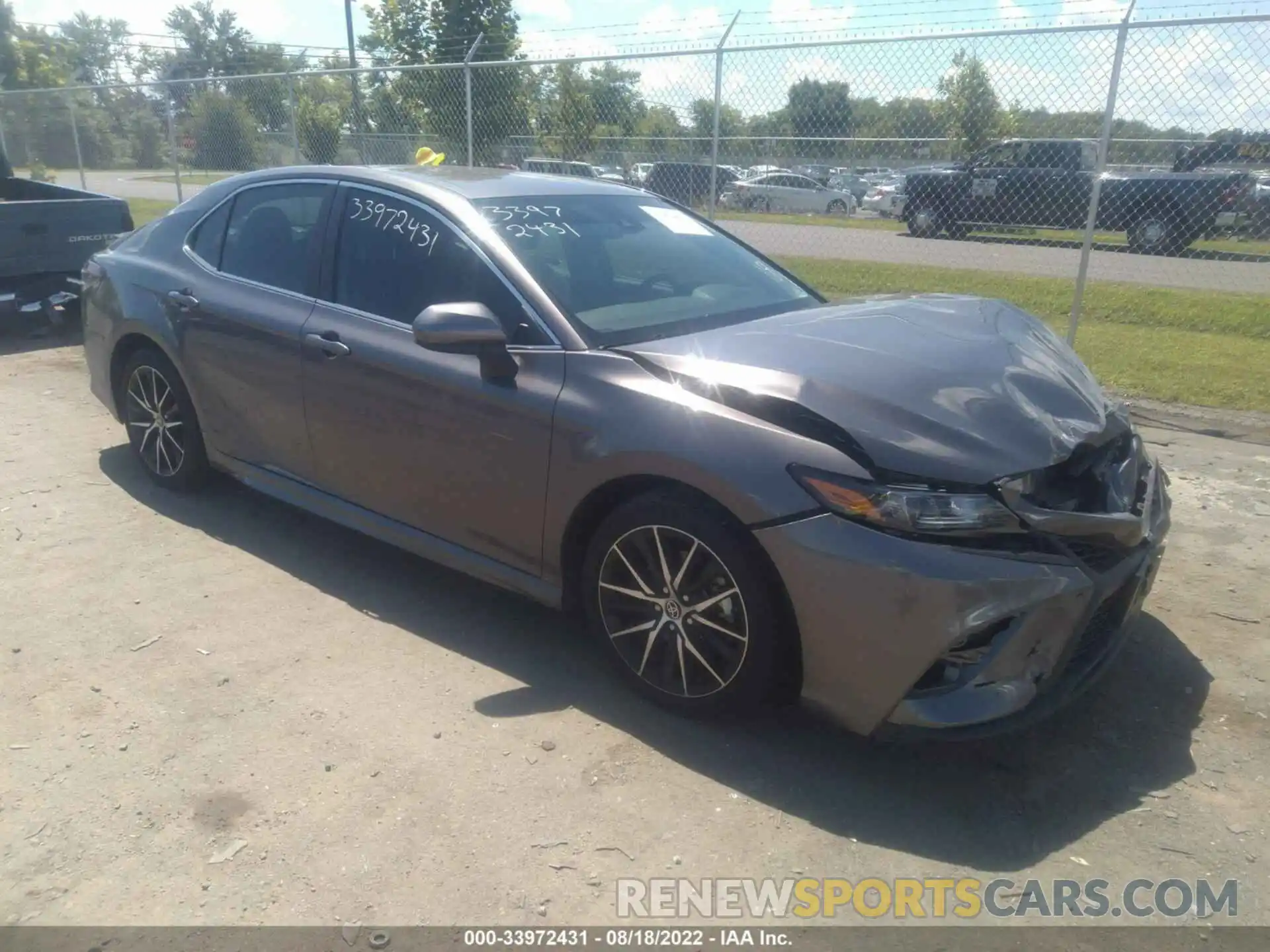 1 Photograph of a damaged car 4T1G11AK1MU530067 TOYOTA CAMRY 2021