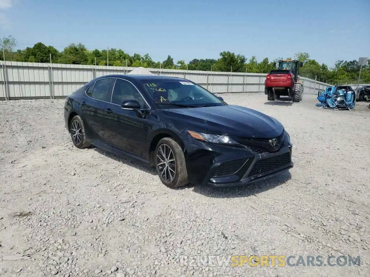 1 Photograph of a damaged car 4T1G11AK1MU544244 TOYOTA CAMRY 2021