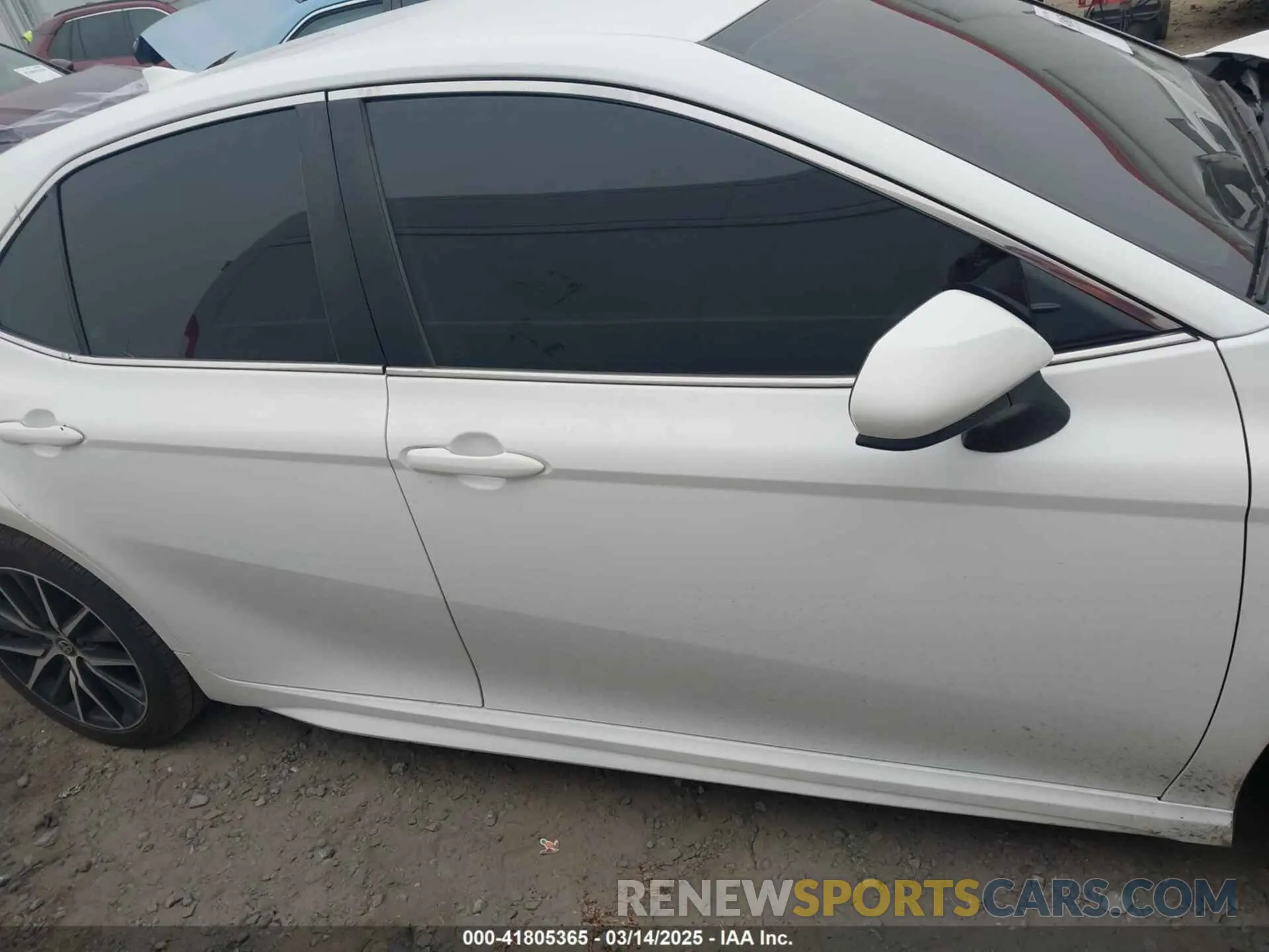 12 Photograph of a damaged car 4T1G11AK1MU572982 TOYOTA CAMRY 2021