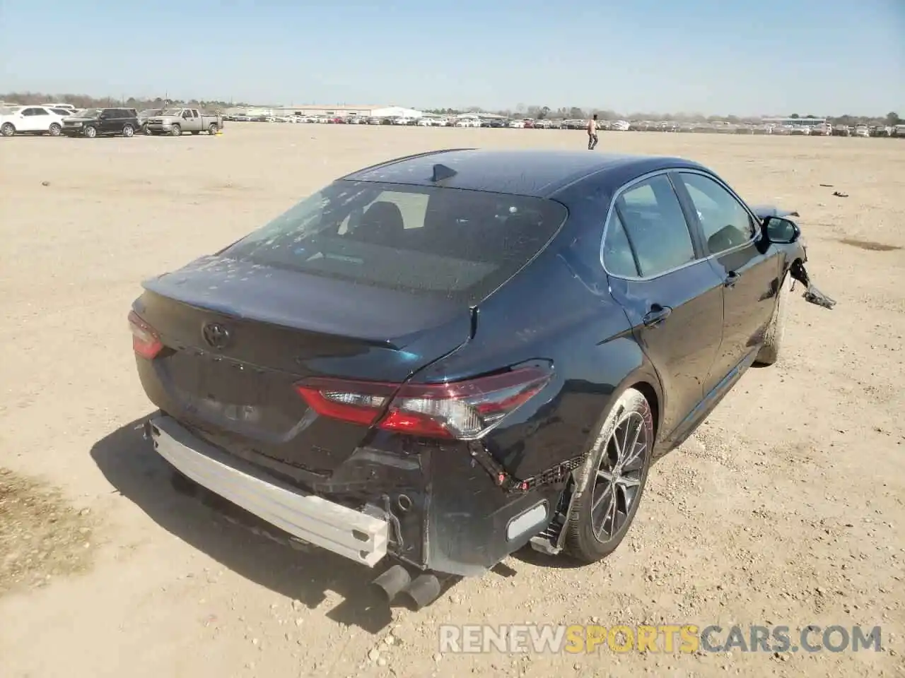 4 Photograph of a damaged car 4T1G11AK1MU587336 TOYOTA CAMRY 2021