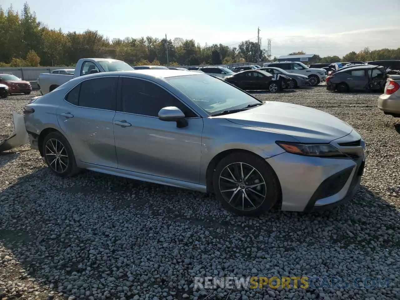 4 Photograph of a damaged car 4T1G11AK1MU591578 TOYOTA CAMRY 2021