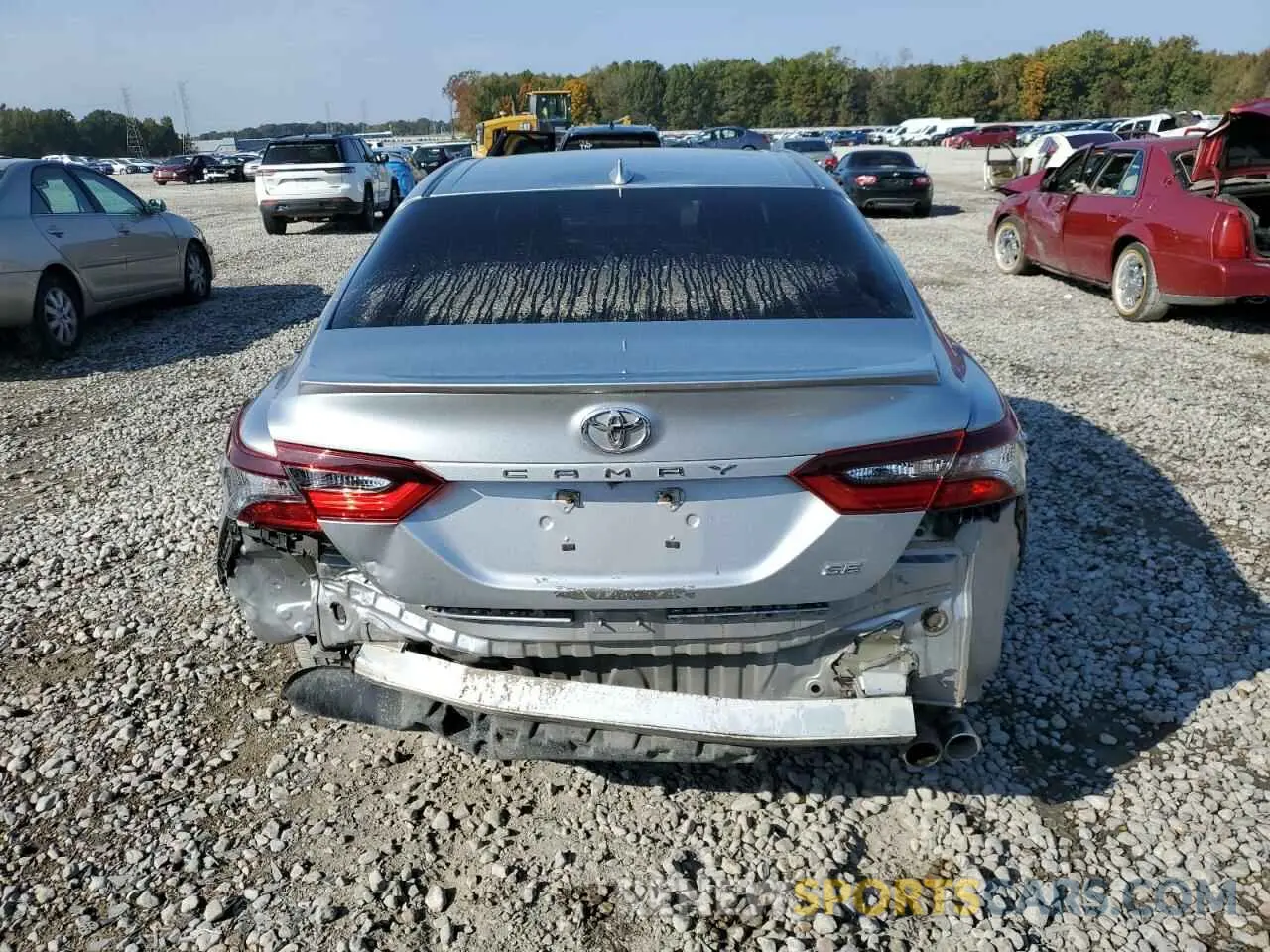 6 Photograph of a damaged car 4T1G11AK1MU591578 TOYOTA CAMRY 2021