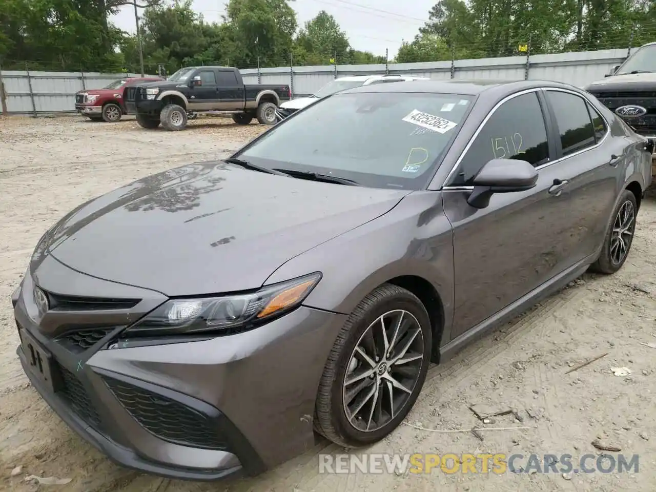 2 Photograph of a damaged car 4T1G11AK1MU592004 TOYOTA CAMRY 2021