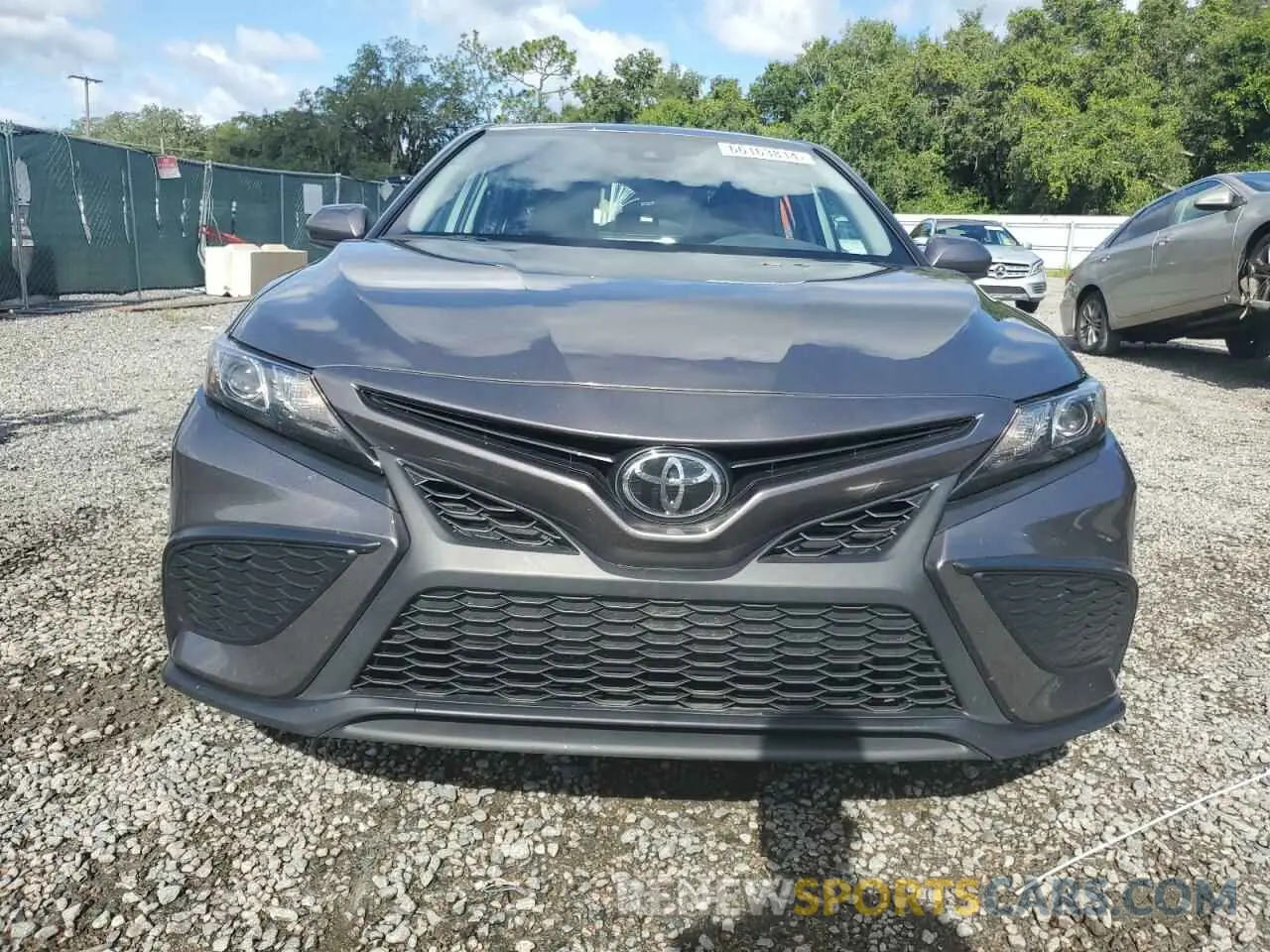 5 Photograph of a damaged car 4T1G11AK1MU605320 TOYOTA CAMRY 2021