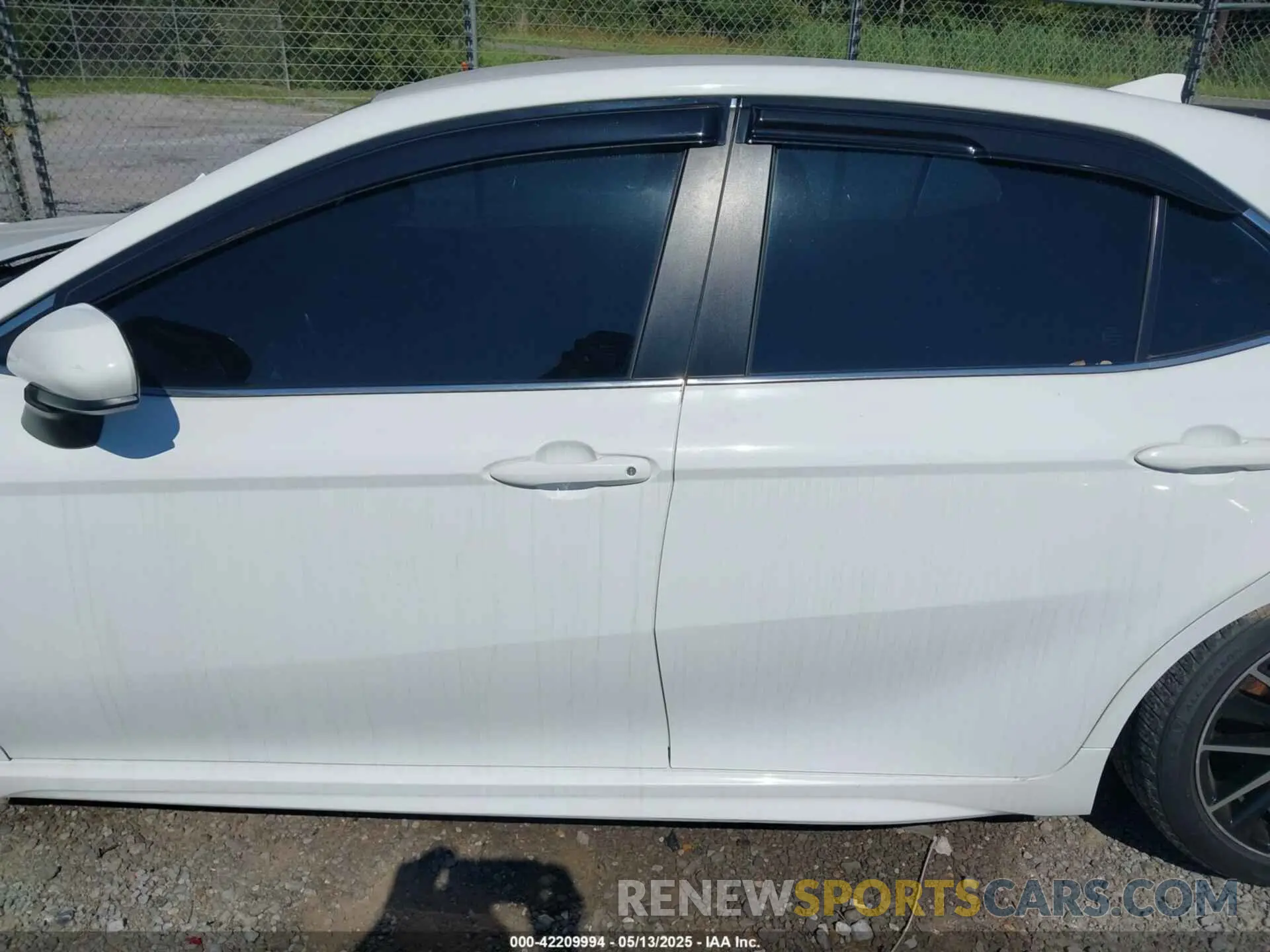 15 Photograph of a damaged car 4T1G11AK2MU403618 TOYOTA CAMRY 2021